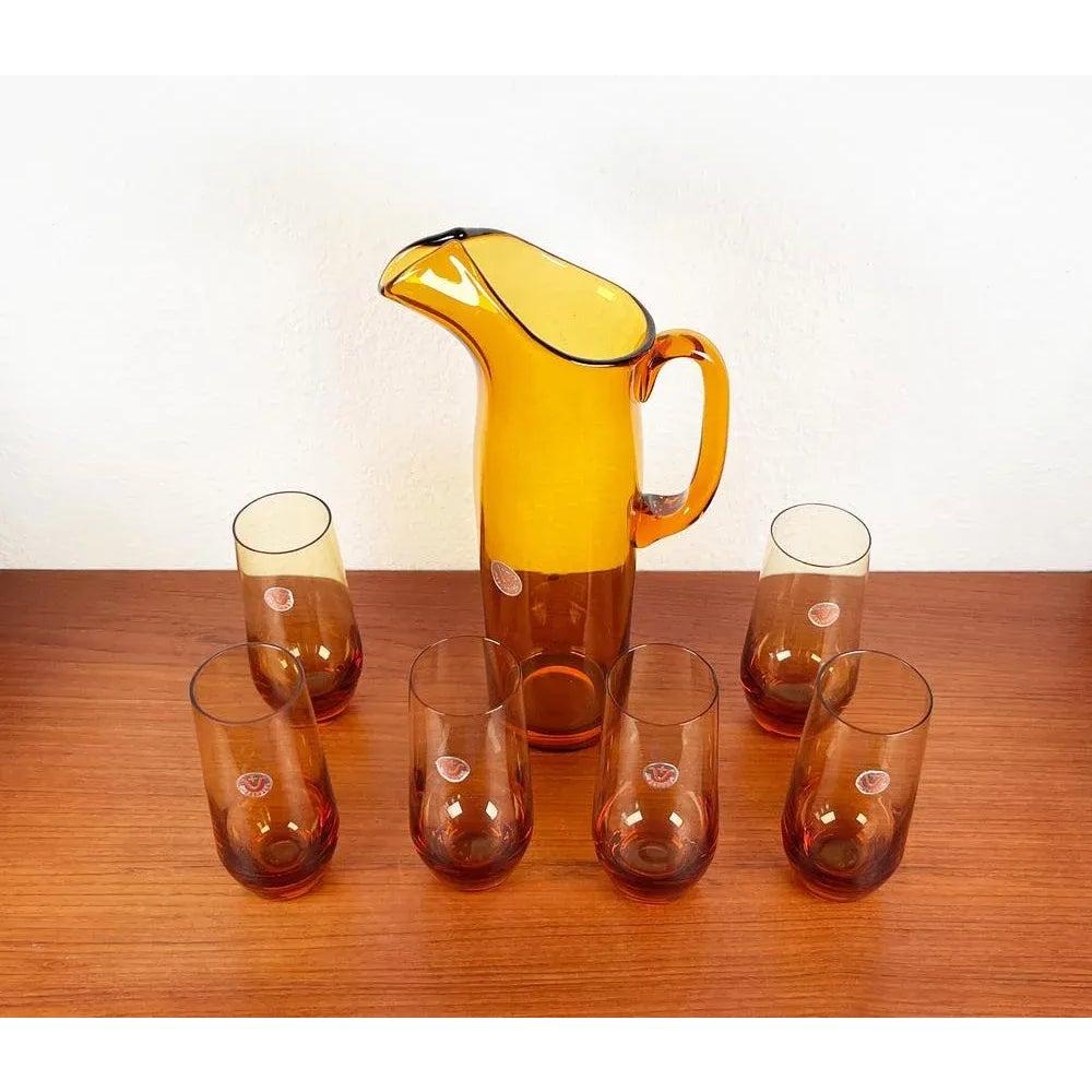 Ensemble de 7 carafes et verres à boire en verre ambré de la série Jagdhaus allemande, années 1960 en vente 3