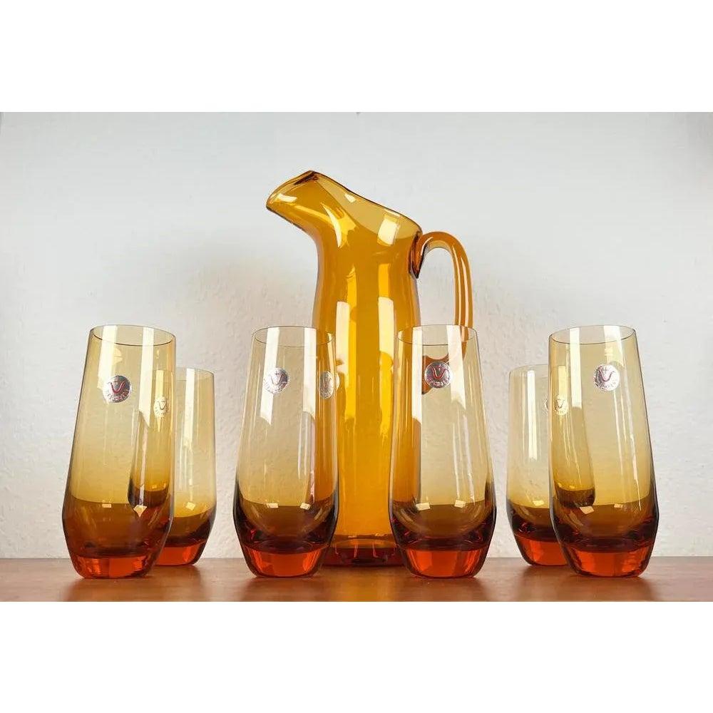 Mid-Century Modern Ensemble de 7 carafes et verres à boire en verre ambré de la série Jagdhaus allemande, années 1960 en vente