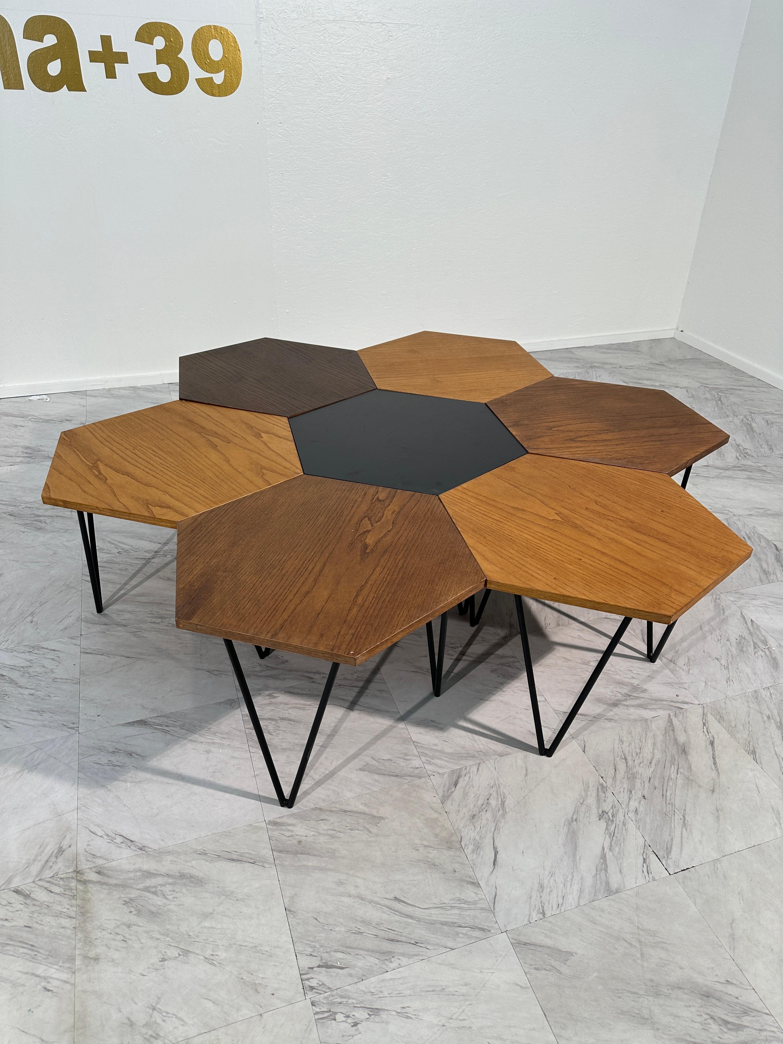 Set of 7 Gio Ponti Modular Hexagonal Coffee Tables, ISA Bergamo, Italy, 1950s For Sale 4