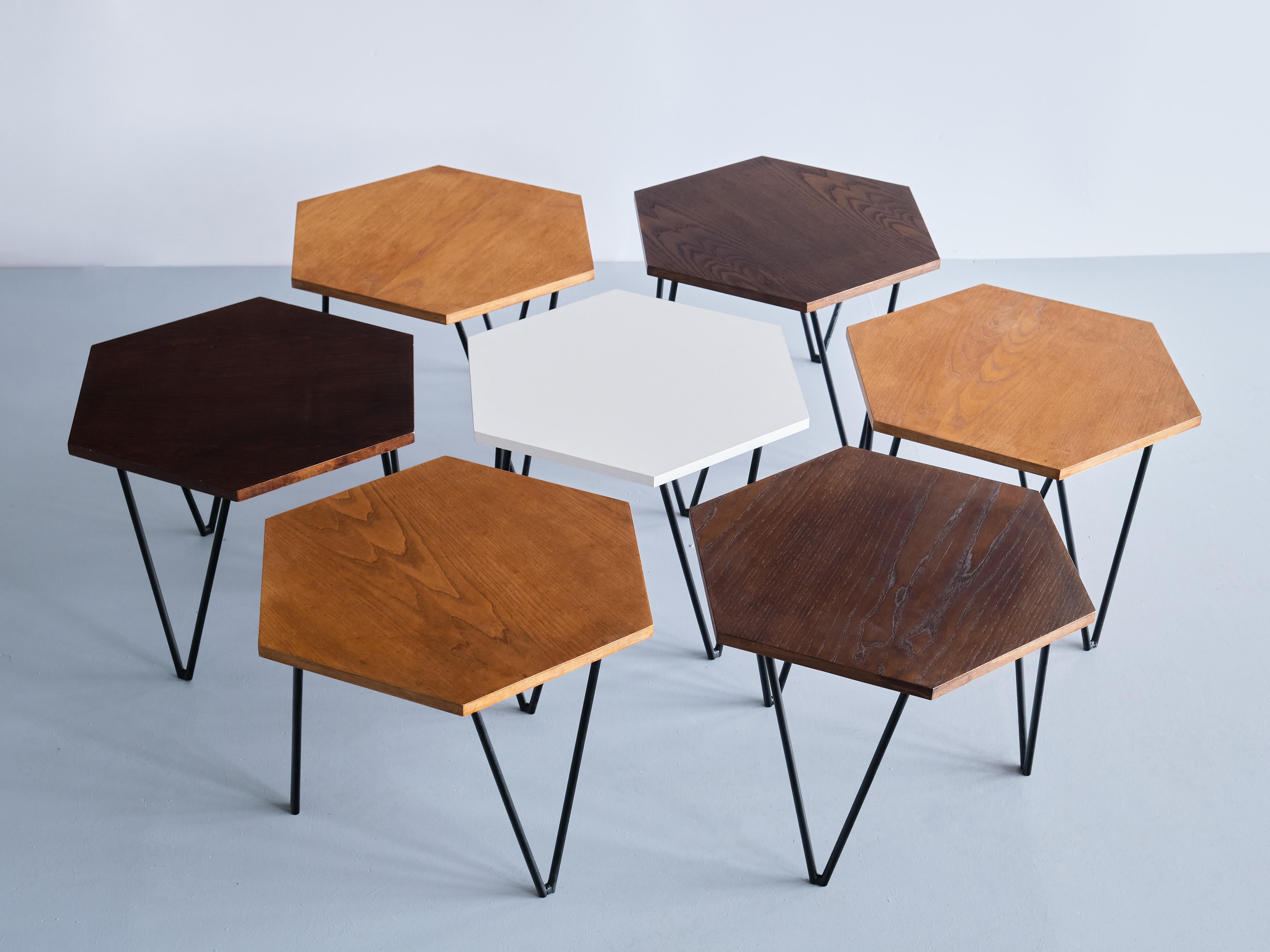 Mid-Century Modern Set of 7 Gio Ponti Modular Hexagonal Coffee Tables, ISA Bergamo, Italy, 1950s For Sale