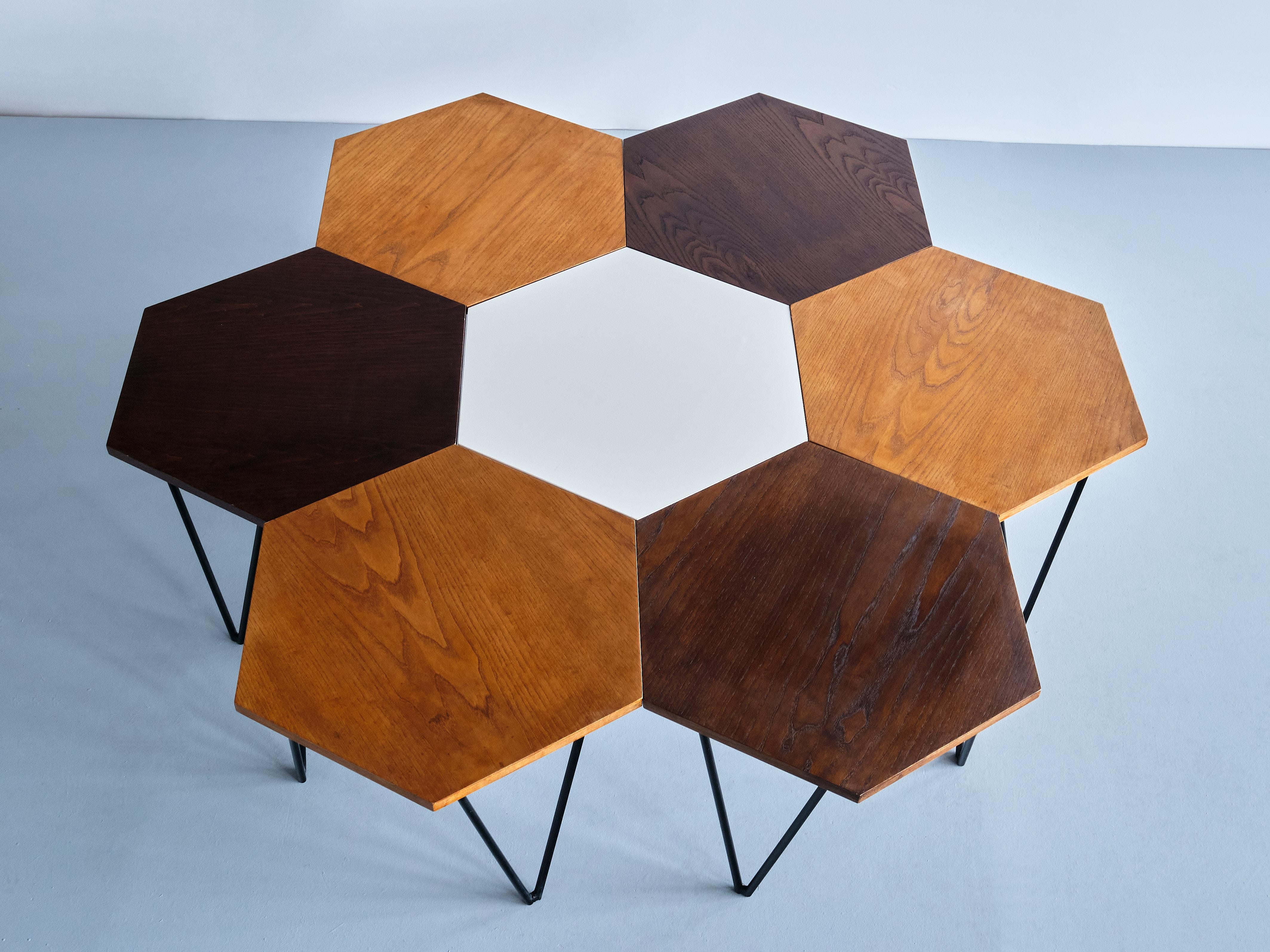 Mid-Century Modern Set of 7 Gio Ponti Modular Hexagonal Coffee Tables, ISA Bergamo, Italy, 1950s For Sale