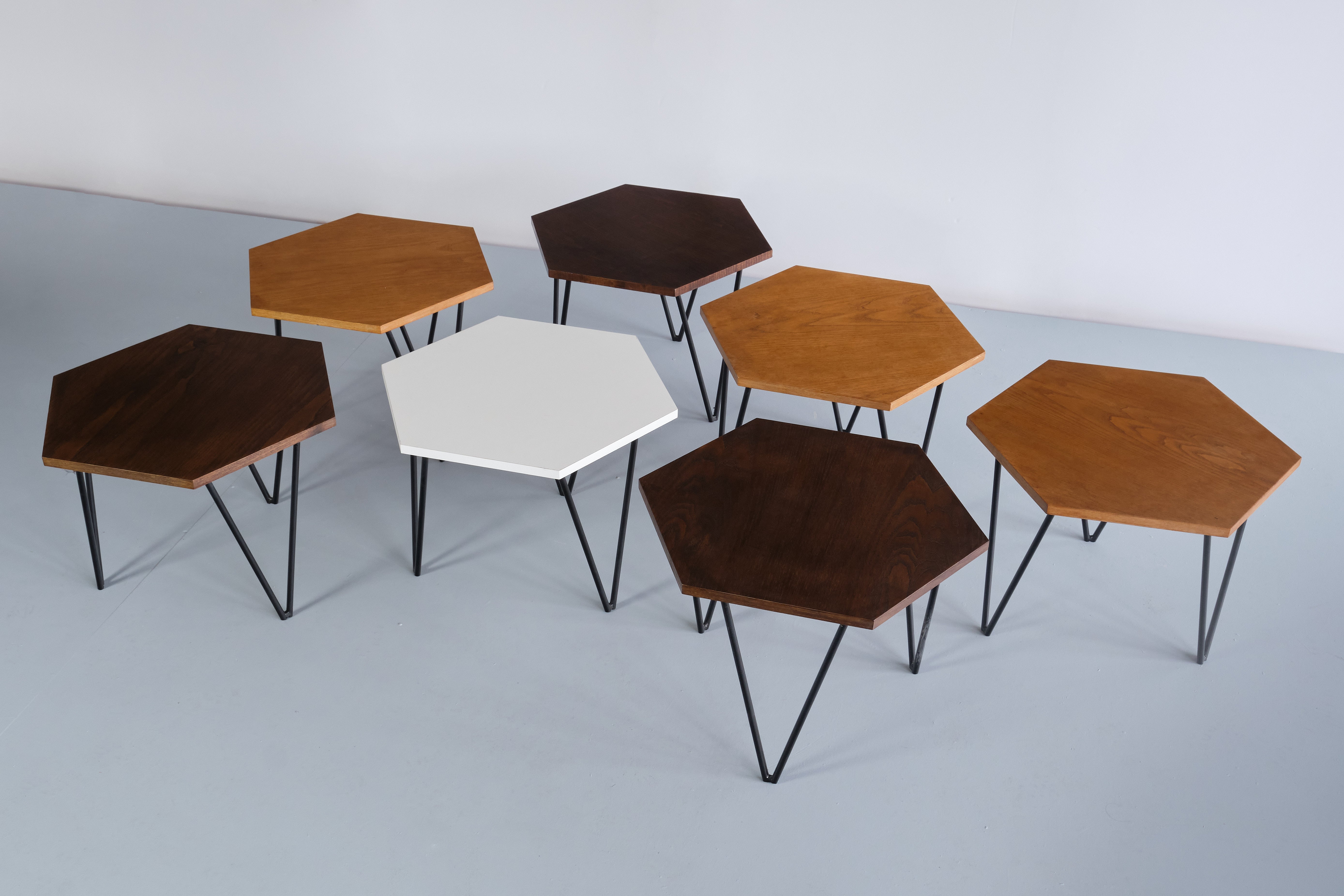 Laminate Set of 7 Gio Ponti Modular Hexagonal Coffee Tables, ISA Bergamo, Italy, 1950s For Sale