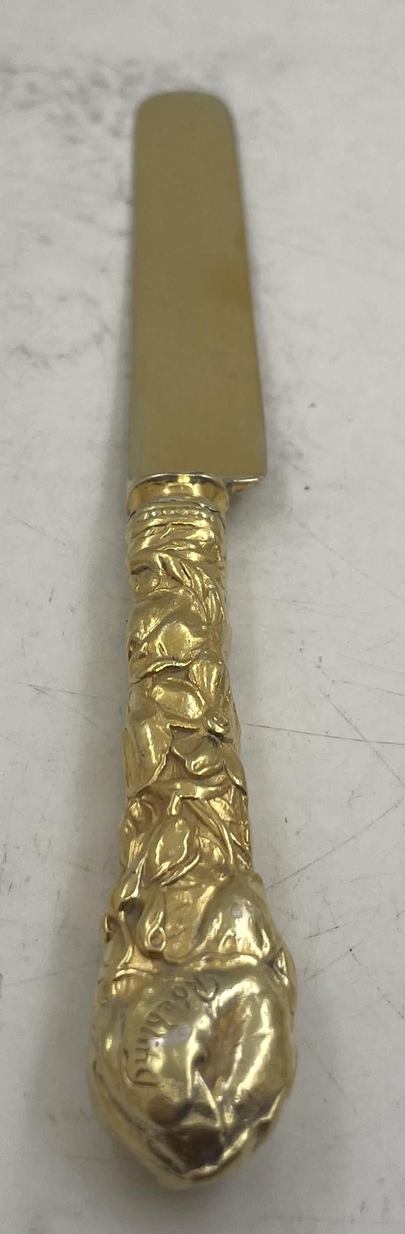 American Set of 7 Gorham Gilt Sterling Silver Dinner Knives in Violet Pattern Roebling For Sale