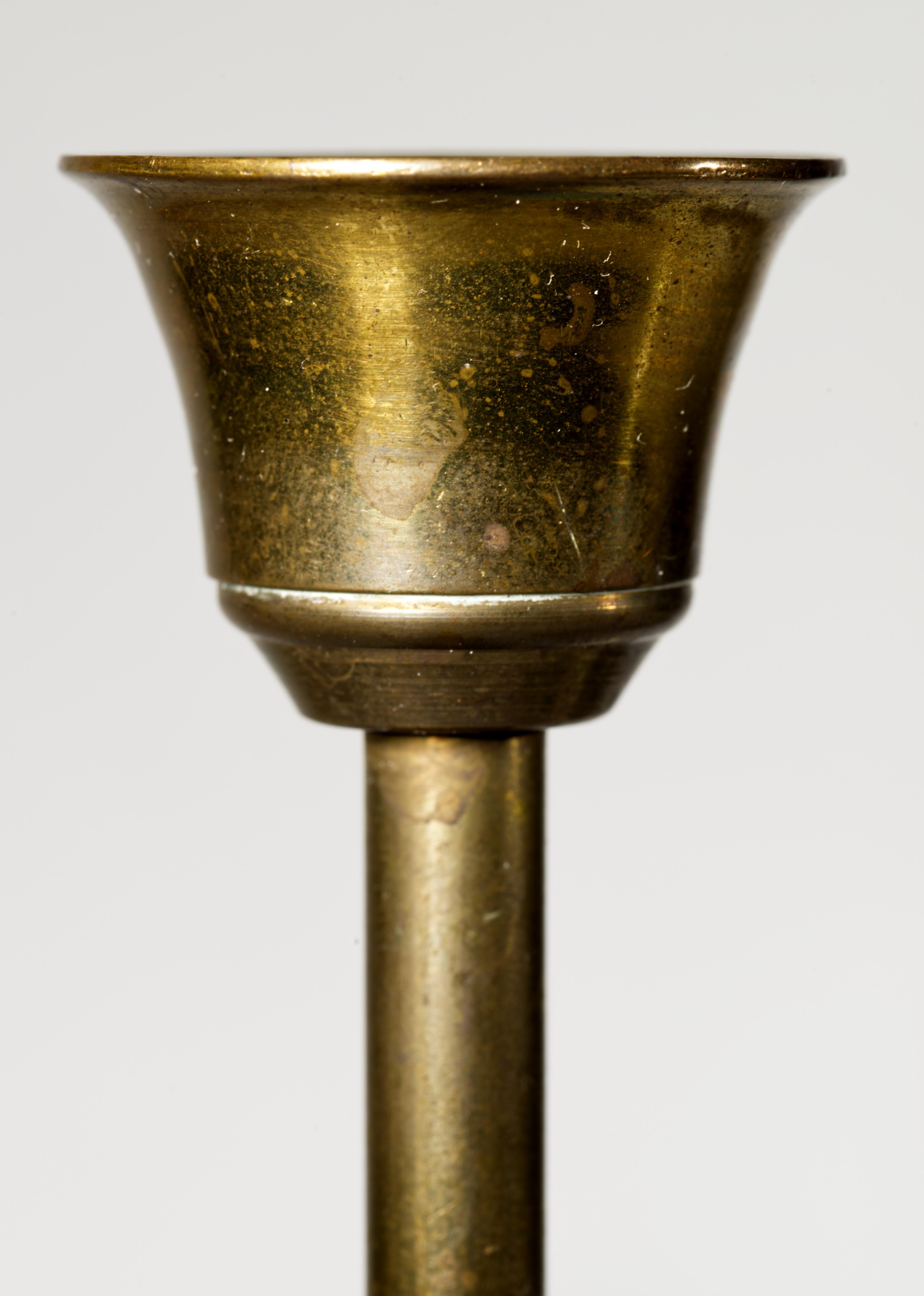 Set of 7 Graduated Scandinavian Modern Brass Candle Holders in vendita 1