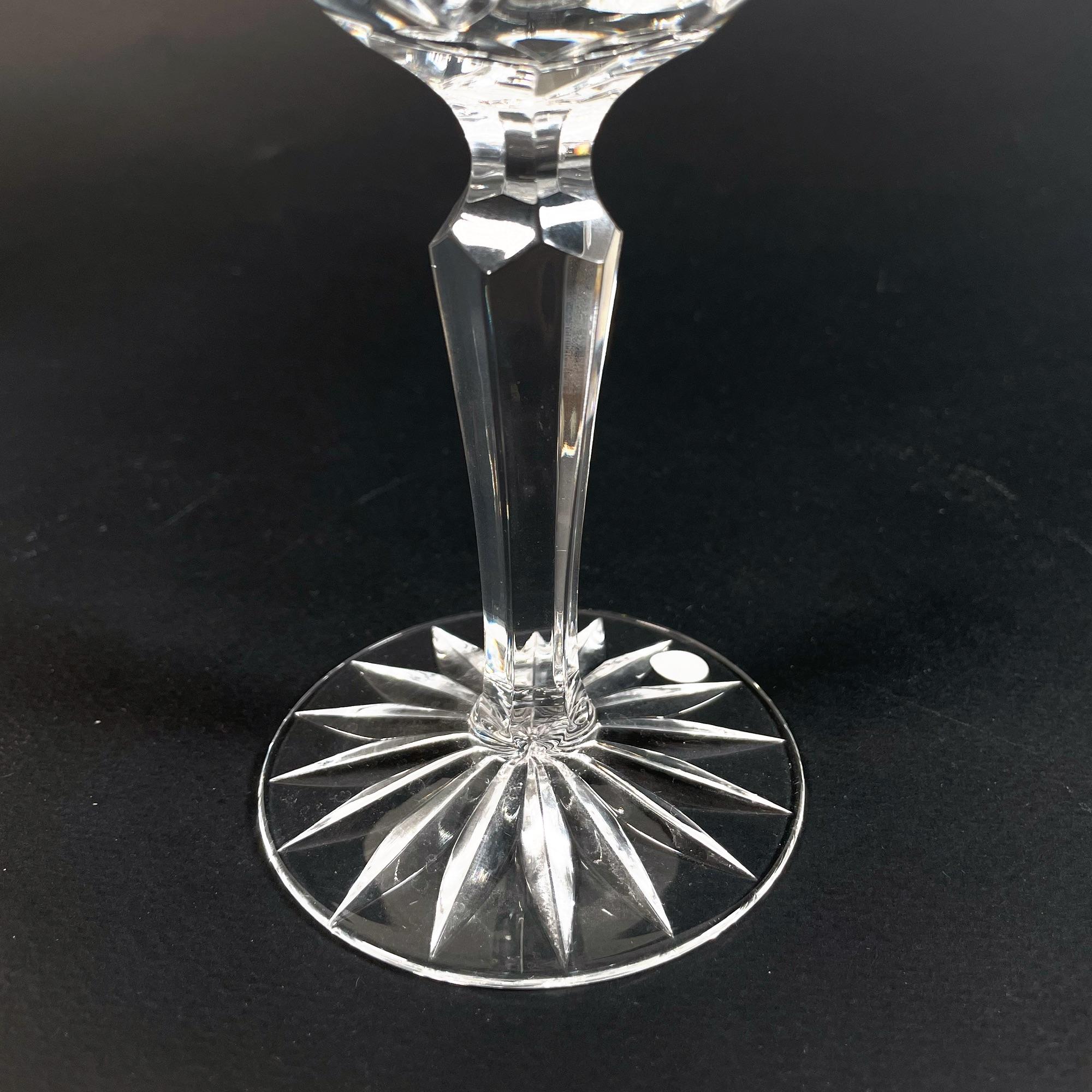 Ensemble de 7 verres de Bohème taillés à la main, années 1980 en vente 1