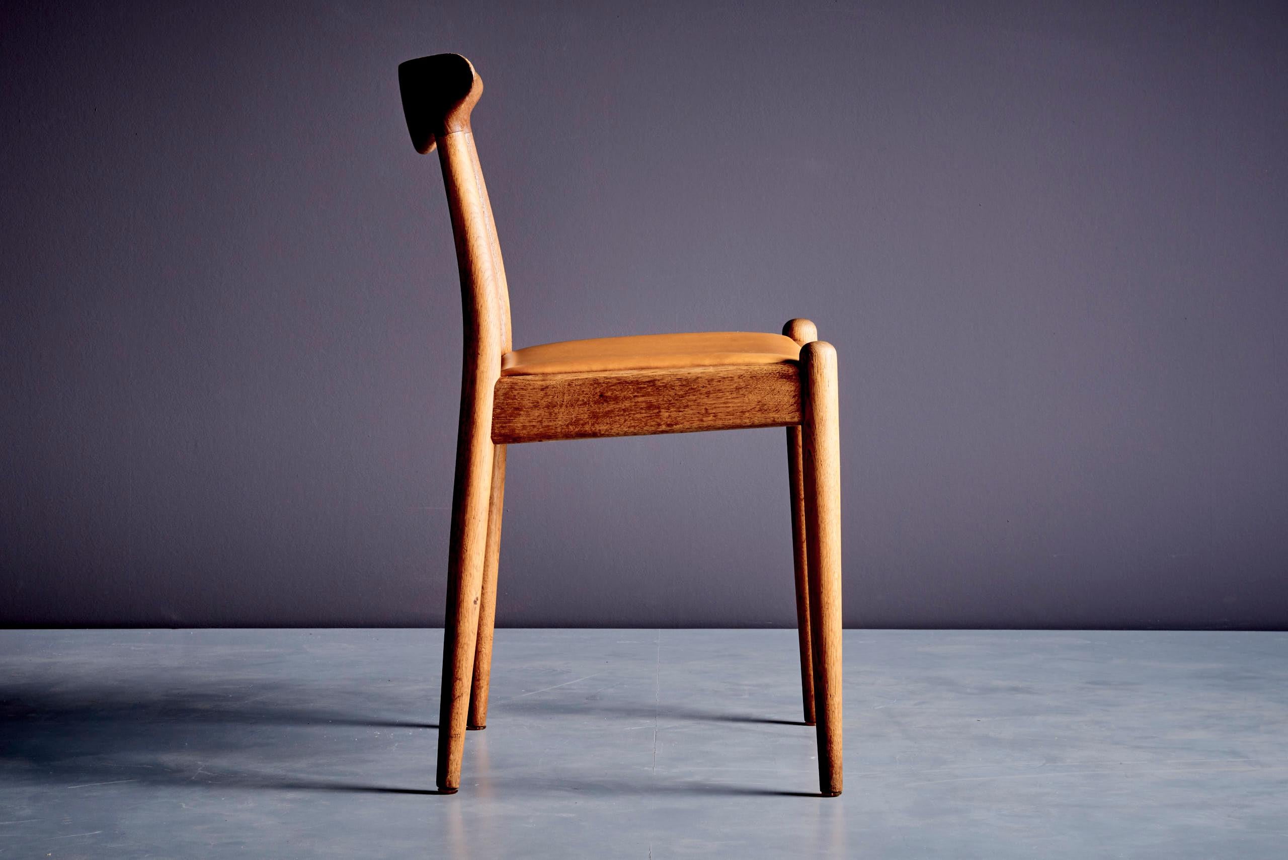 Set of 7 Hans Wegner W2 Chairs for C.M. Madsen Denmark, 1960s In Good Condition For Sale In Berlin, DE