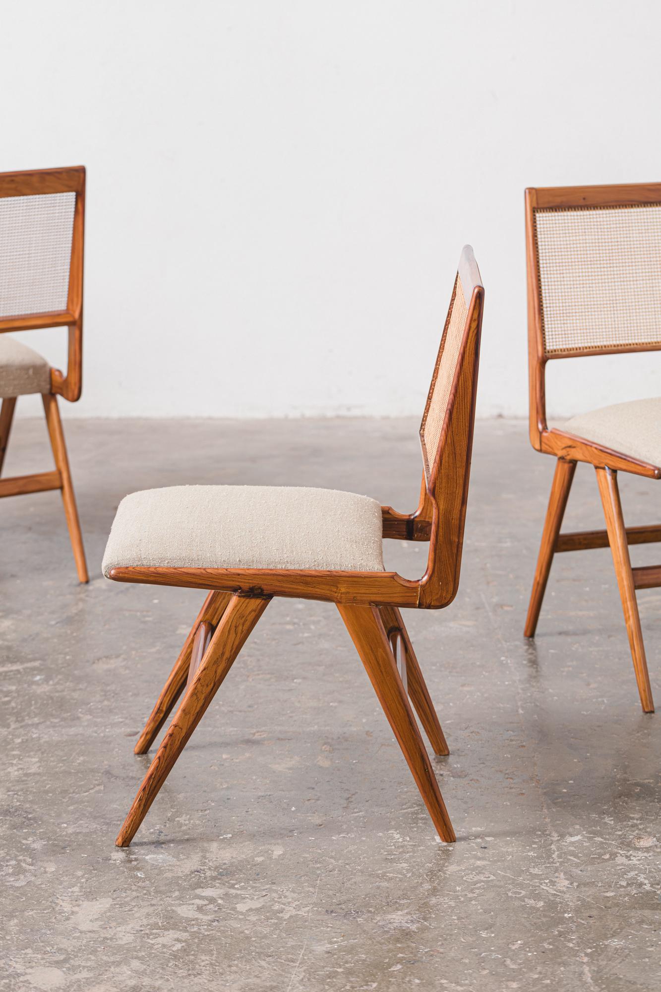 Brazilian Set of 7 Iconic Chairs by Martin Eisler For Sale