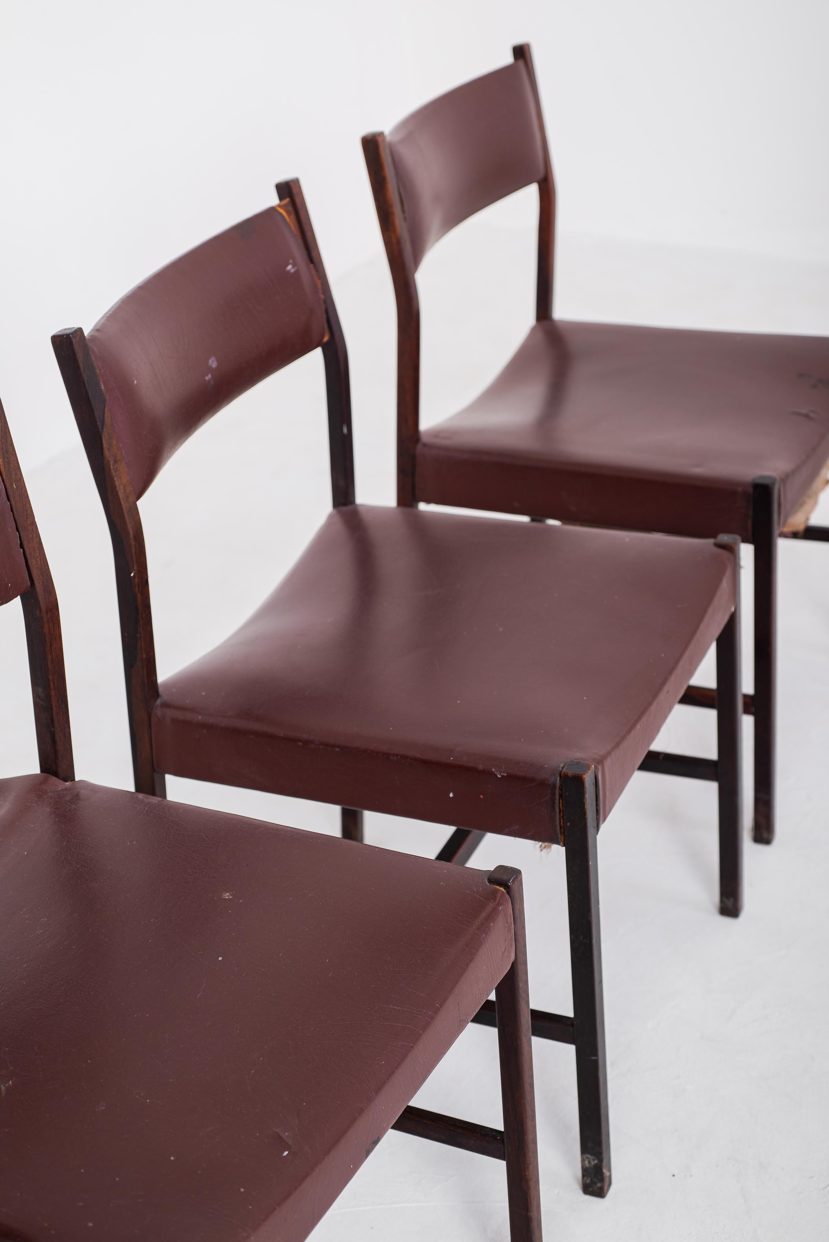 Mid-Century Modern Set of 7 Itamaraty Dining Chairs in Original Condition By Jorge Zalszupin, 1959 For Sale