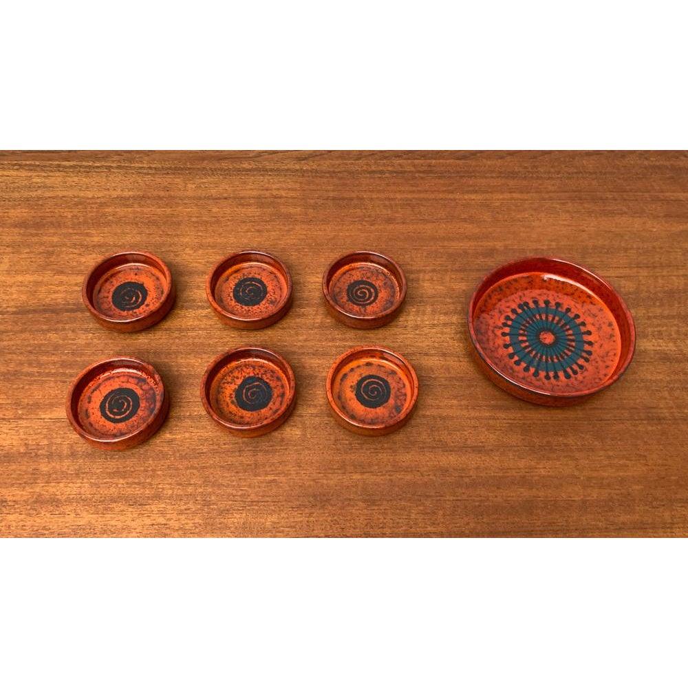 Mid-Century Modern Set of 7 Mid-Century Ceramic Bowls For Sale