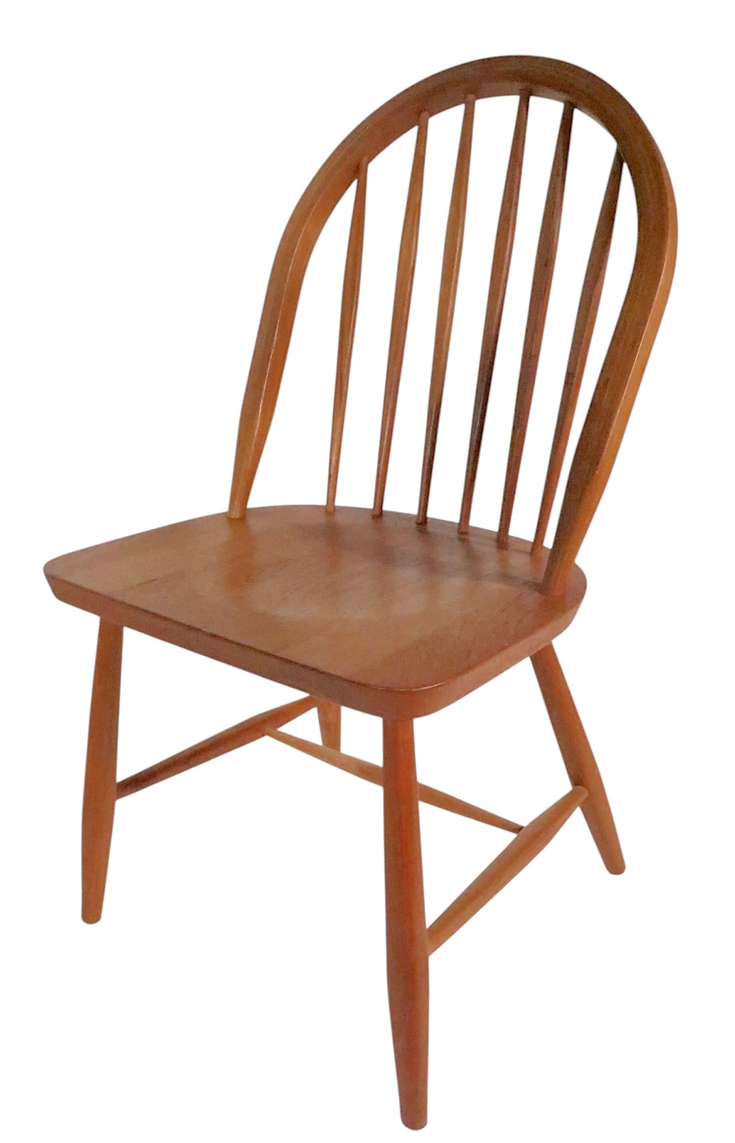 Ensemble de 7 chaises de salle à manger de style Windsor de style moderne danois du milieu du siècle KD Sun Furniture Bon état - En vente à New York, NY