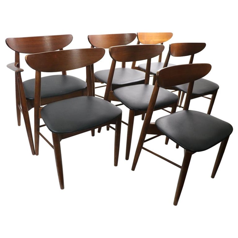https://a.1stdibscdn.com/set-of-7-mid-century-dining-chairs-by-stanley-for-sale/1121189/f_223167421612004198125/22316742_master.jpeg?width=768