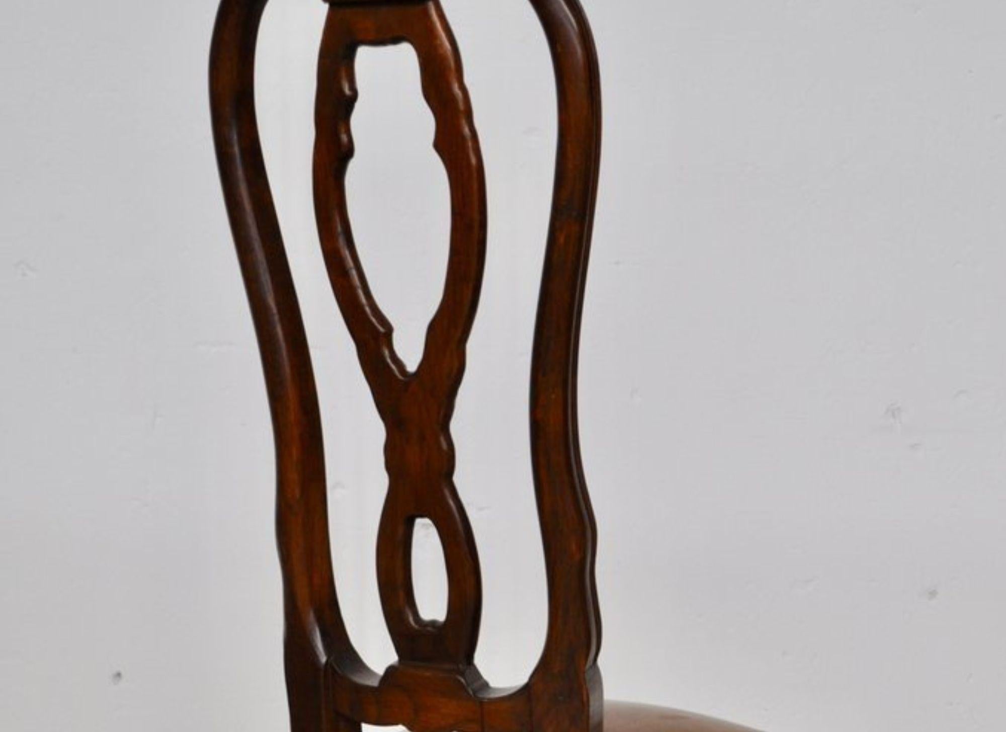Ensemble de 7 chaises de salle à manger en frêne italien du milieu du siècle dernier en vente 2