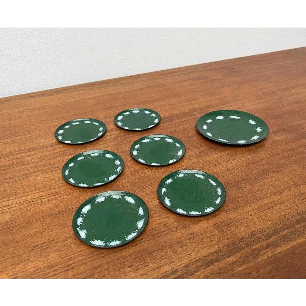 Set di 7 sottobicchieri in metallo di metà secolo, anni '60 in vendita 6