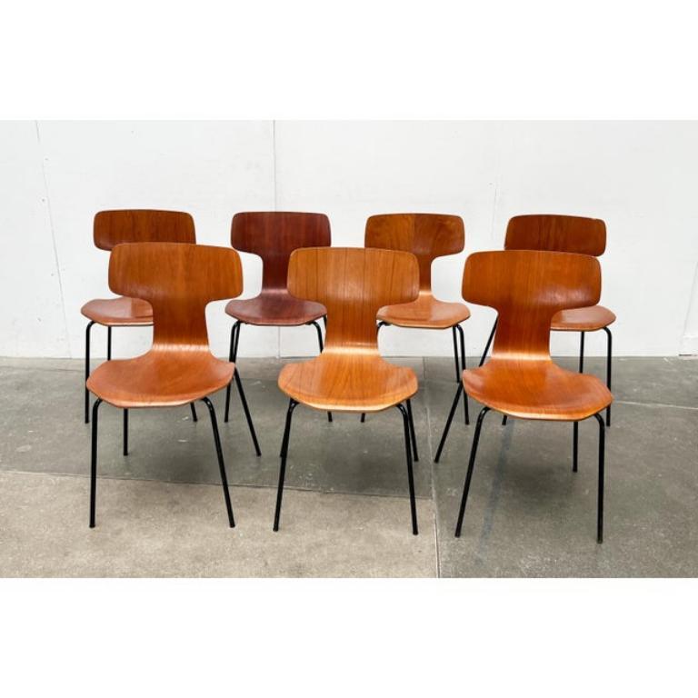 Mid-Century moderno Set di 7 sedie impilabili di metà secolo modello 3103 Hammer di Arne Jacobsen, anni '60 in vendita