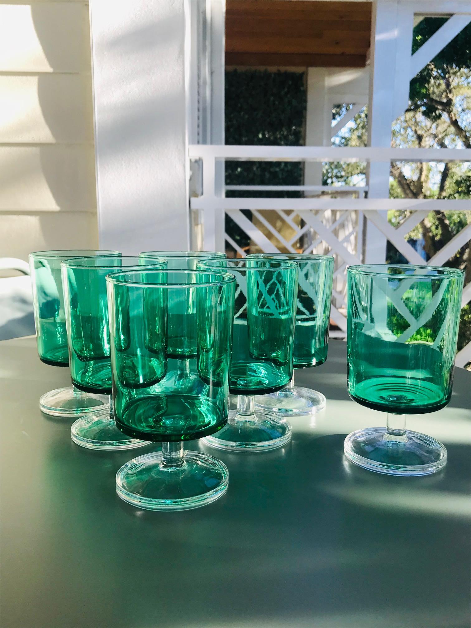 Set of 7 Mid-Century Modern French Crystal Wine Glasses in Emerald, 1960s 2