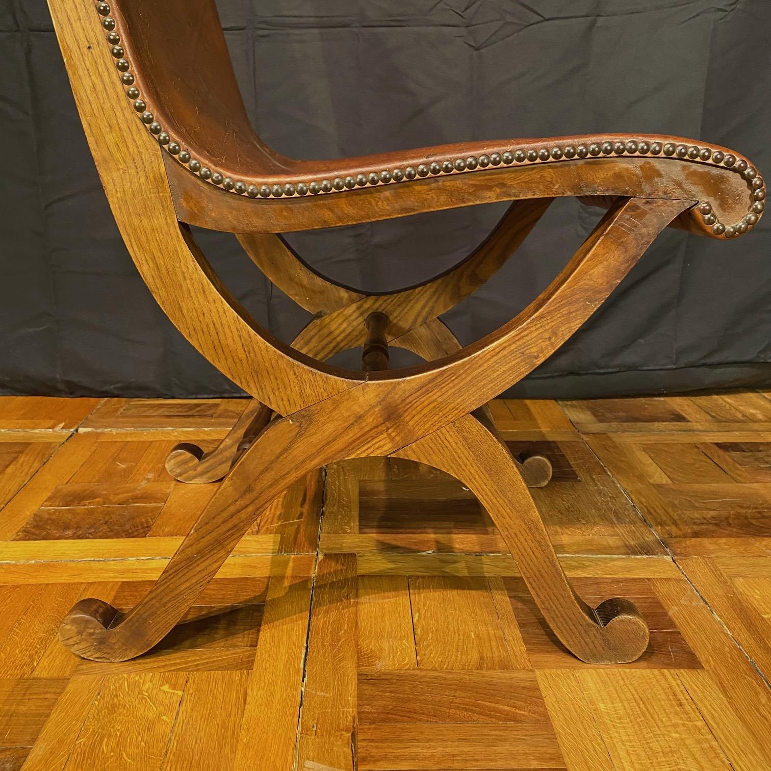 7 Esszimmerstühle aus Leder und Eiche, Mid Century Modern im Angebot 7