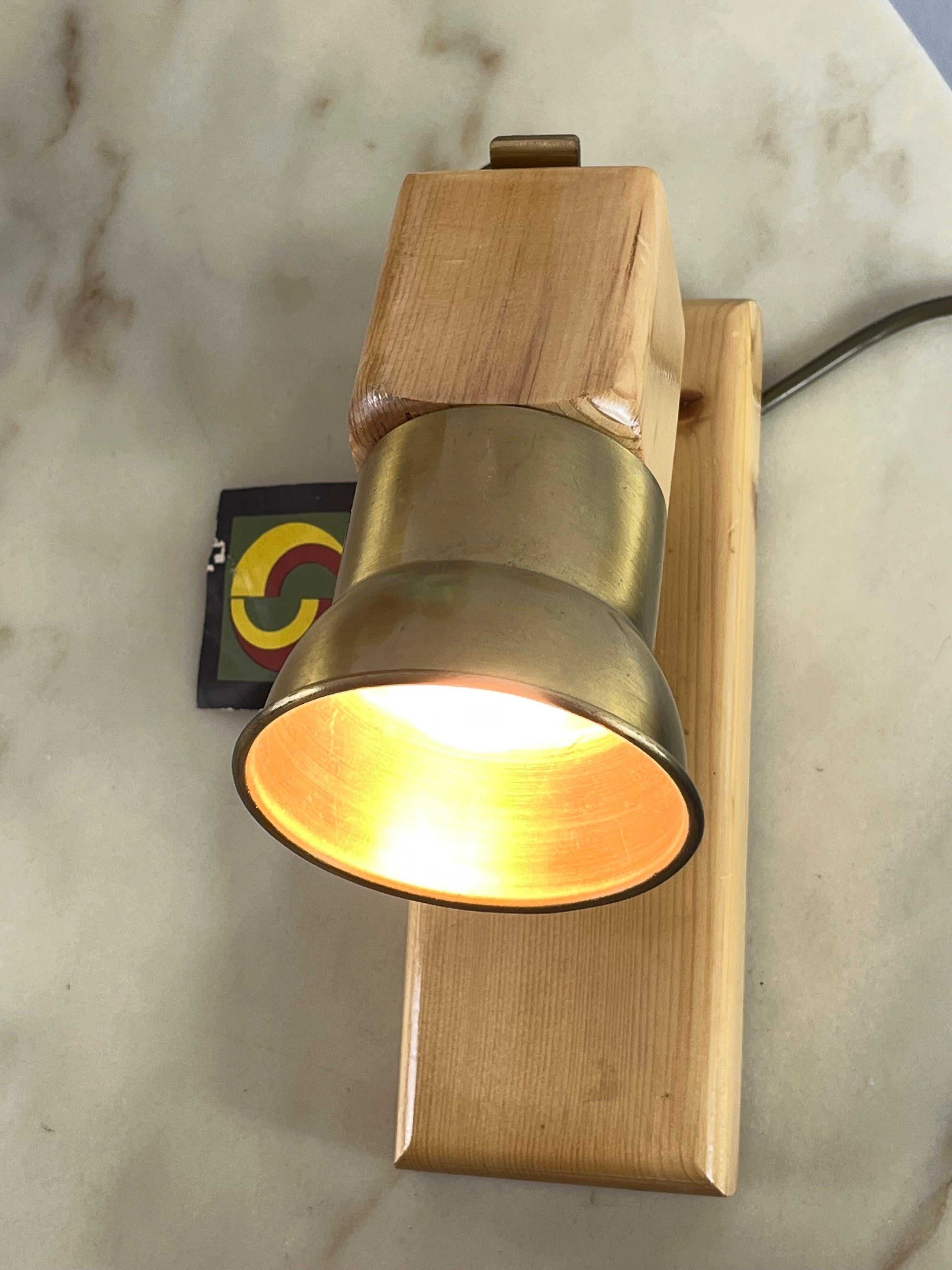Set Of 7 Mid-Century Wood And Brass Wall Lamps Italian Design 1960s For Sale 4