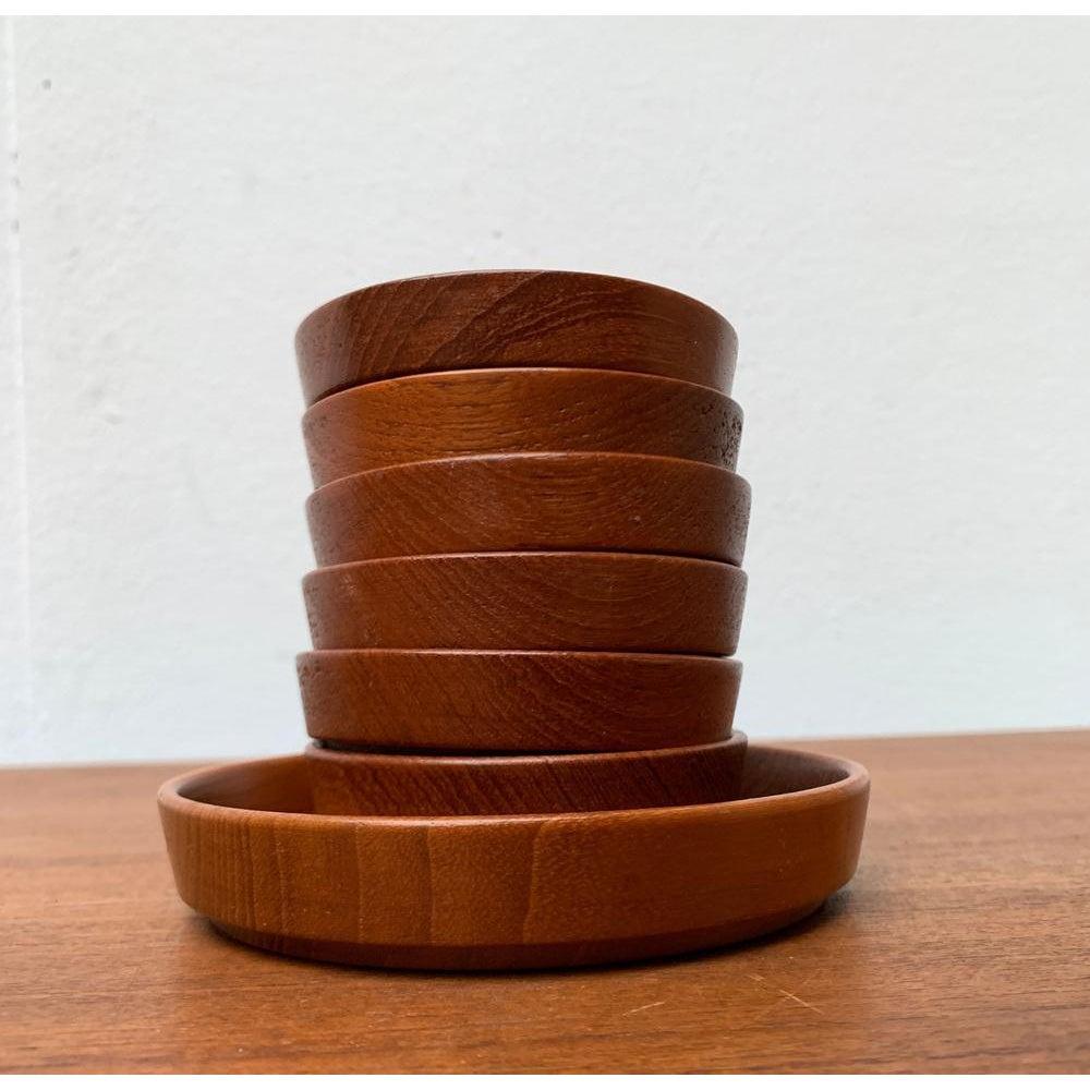 Set of 7 Mid-Century Wooden Bowls, 1960s For Sale 5