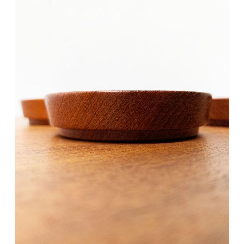 Set of 7 Mid-Century Wooden Bowls, 1960s For Sale 2