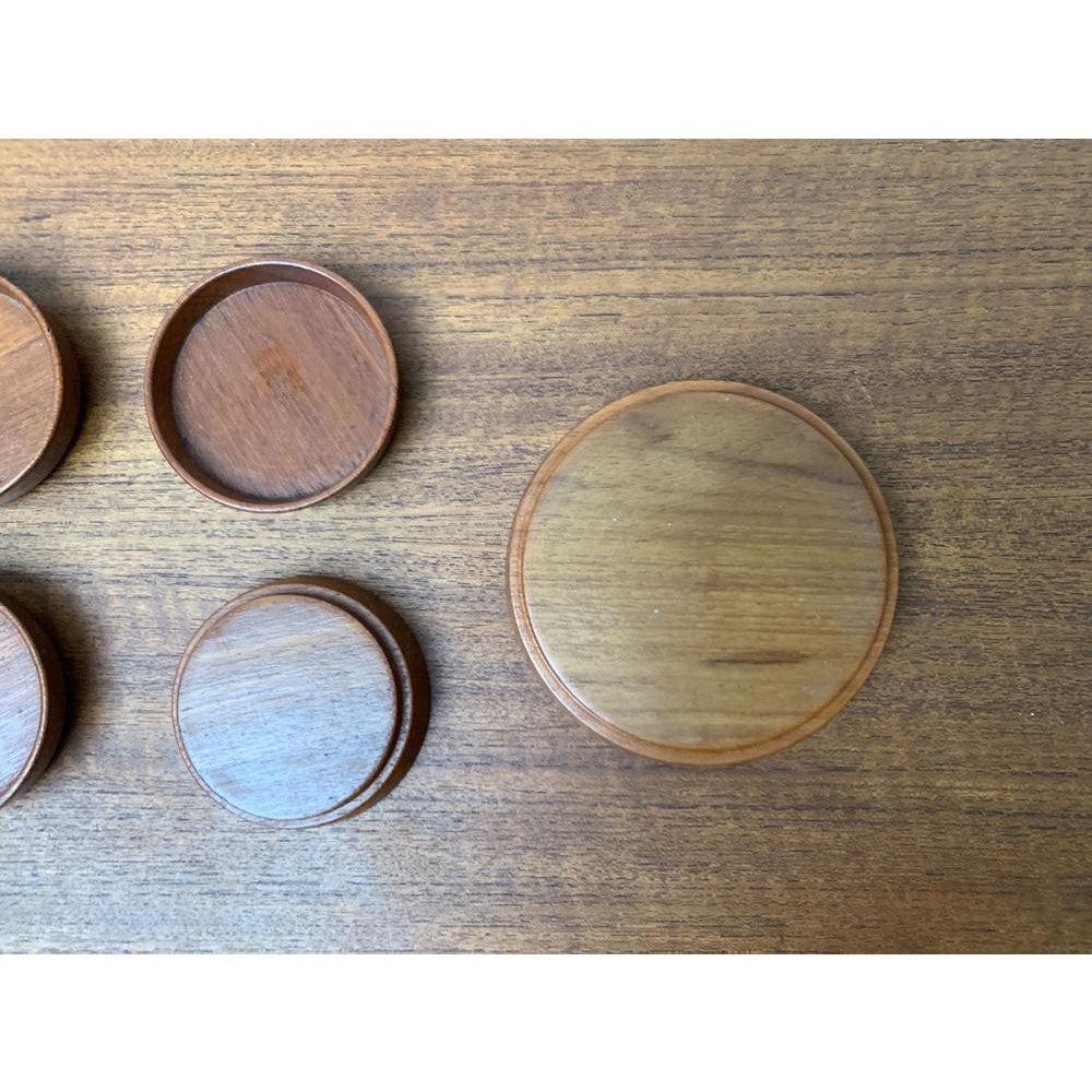 Set of 7 Mid-Century Wooden Bowls, 1960s For Sale 3
