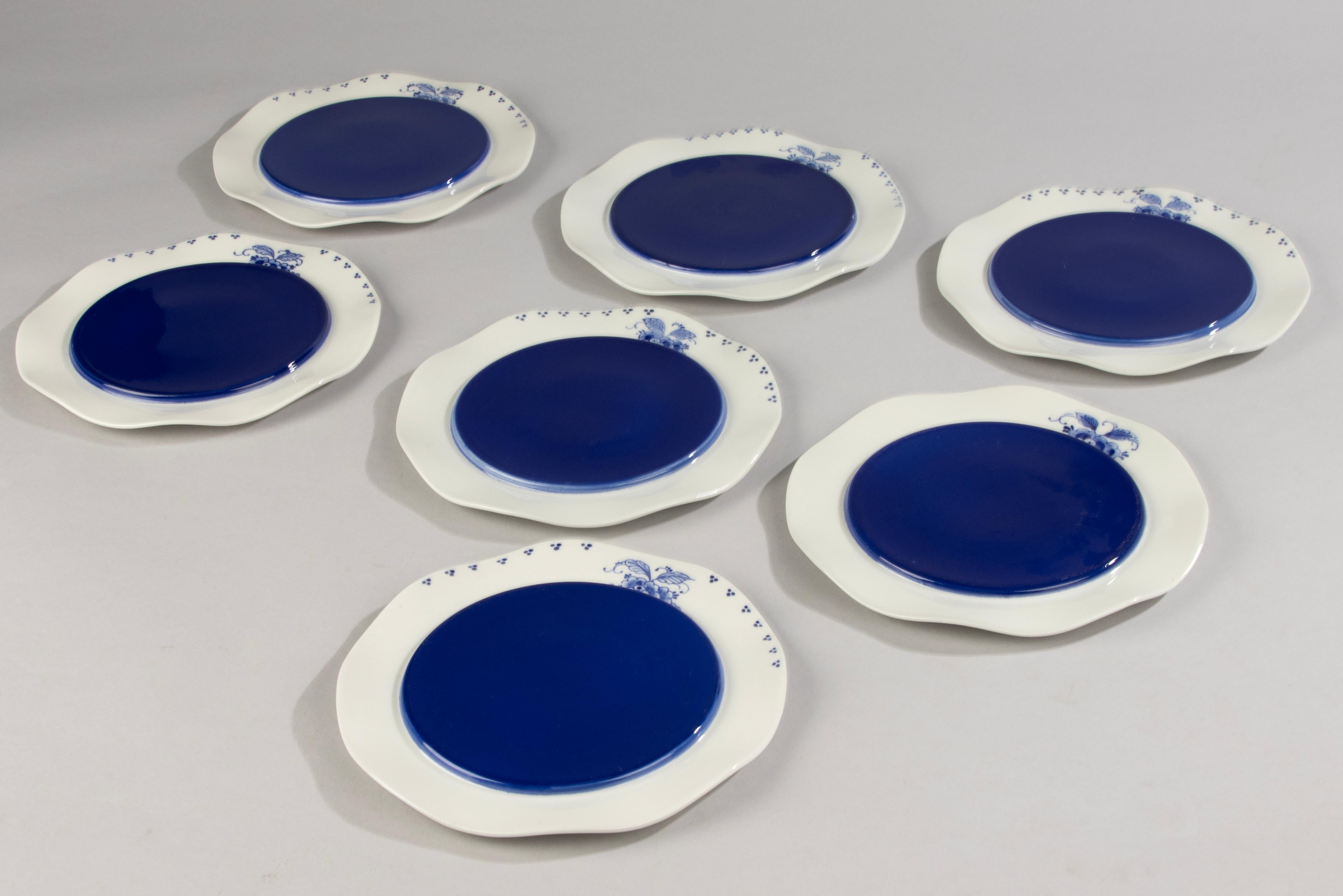 Set of 7 Porcelain Plates - Albertine - Bořek Šípek for De Porceleyne Fles Delft For Sale 4