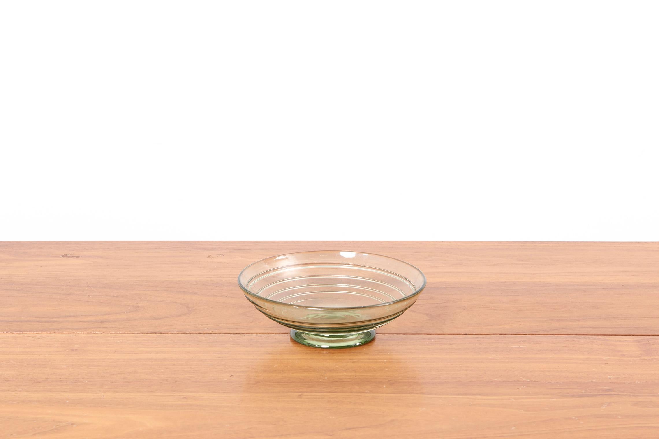 Set di 7 vasi e ciotole in vetro decorati con nastri di Barnaby Powell per Whitefriars Glass 5