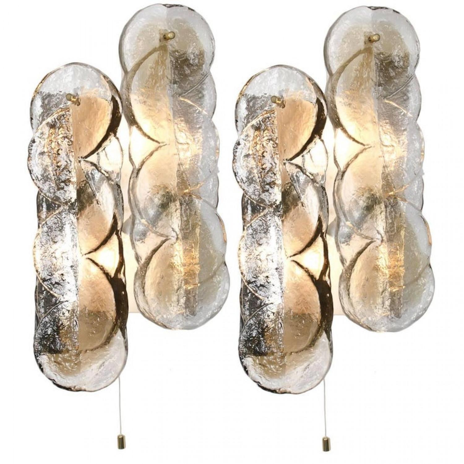 Set von 7 Kalmar-Kronleuchtern mit sechs Leuchten und Zitruswirbeln aus Rauchglas, 1970er Jahre im Angebot 1