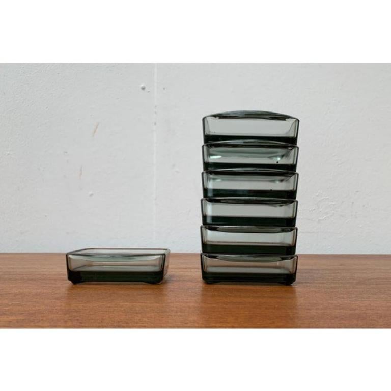 Ensemble de 7 petits plateaux-bols en verre Cabaret danois du milieu du siècle, Holmegaard, années 1960 en vente 4