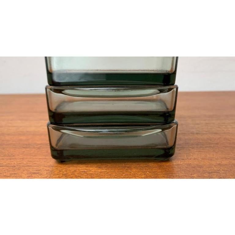 Ensemble de 7 petits plateaux-bols en verre Cabaret danois du milieu du siècle, Holmegaard, années 1960 en vente 2
