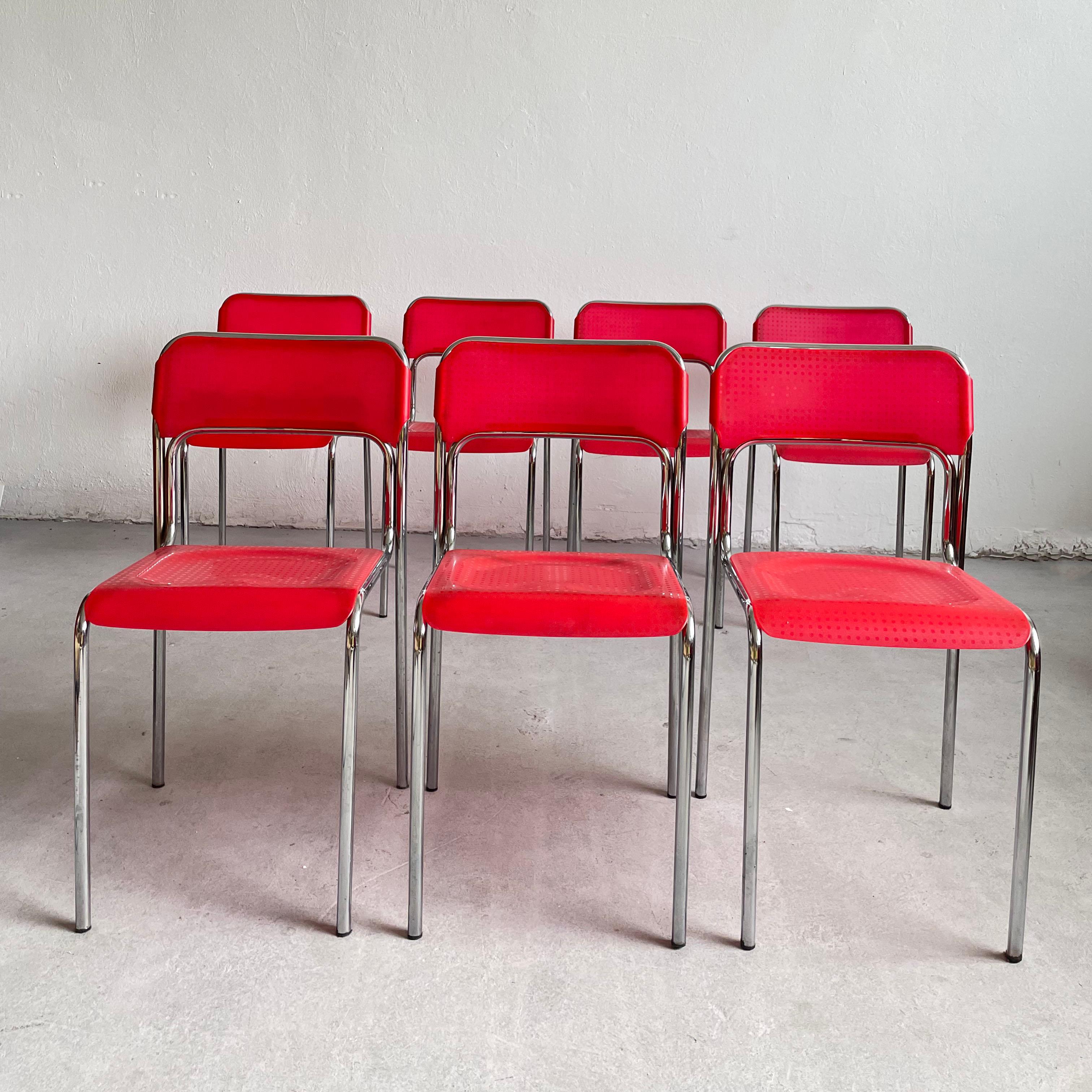 Set of 7 Stacking Bauhaus Style Dining Chairs, Italy 1970s 3