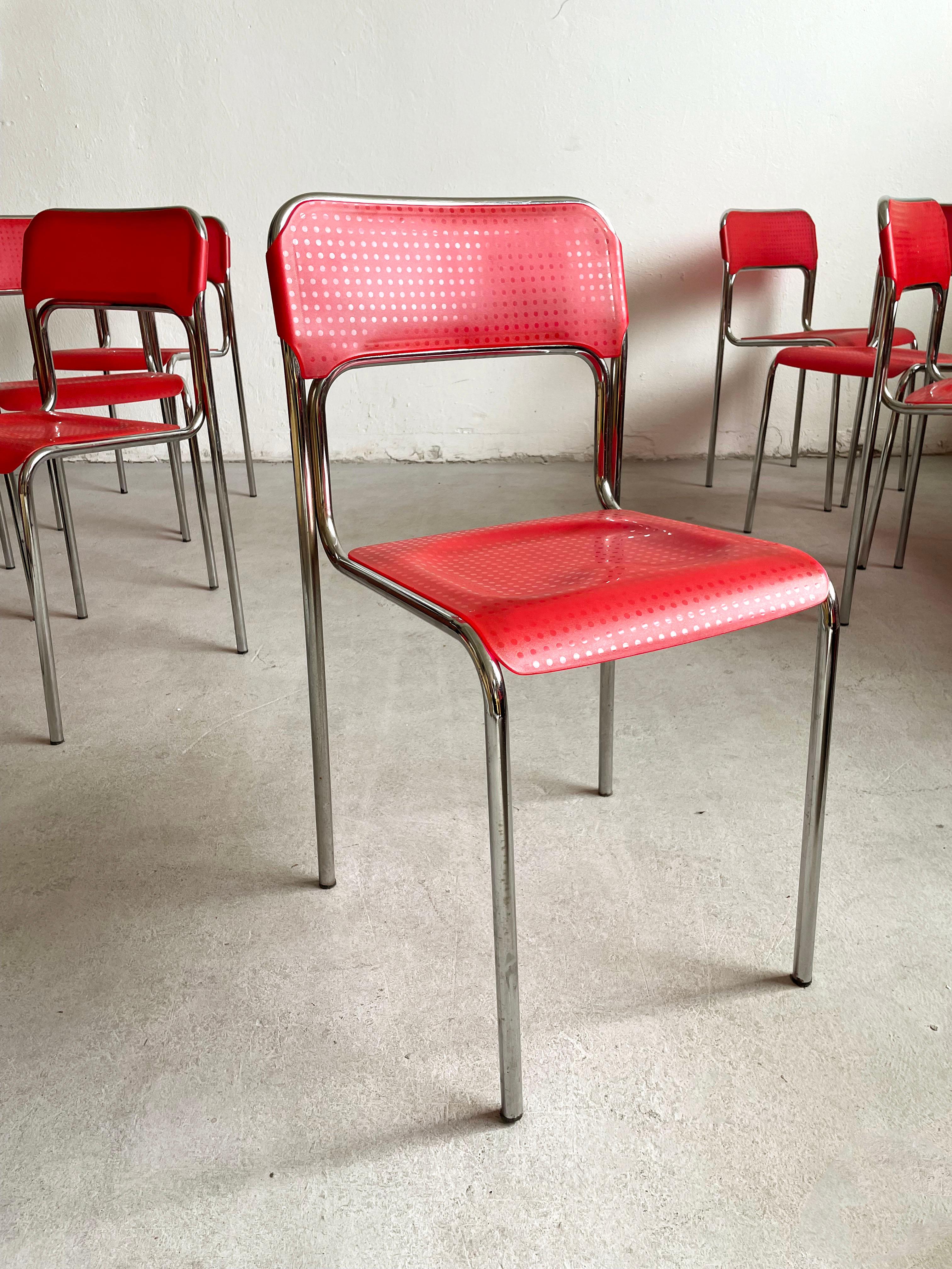 Mid-Century Modern Set of 7 Stacking Bauhaus Style Dining Chairs, Italy 1970s