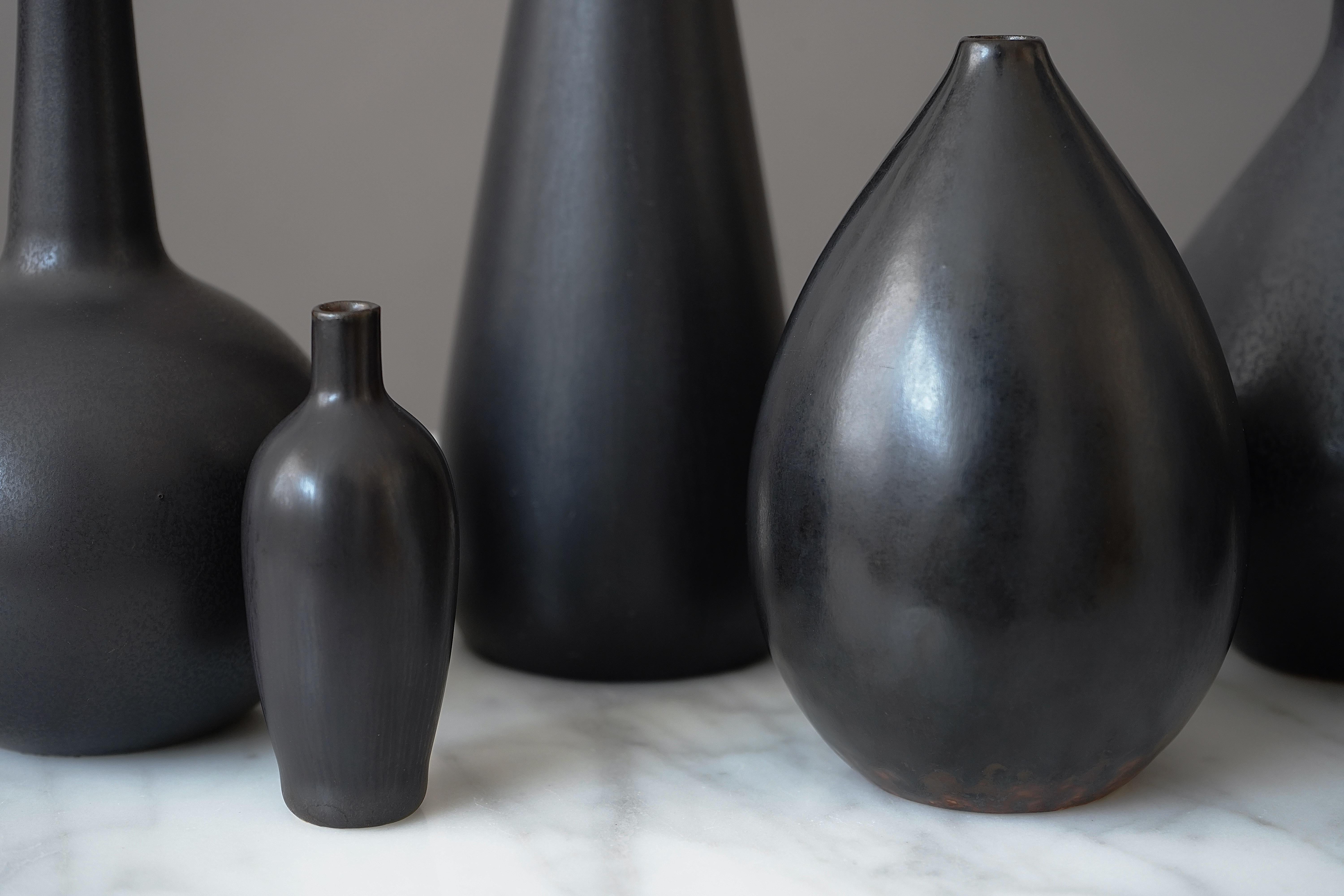 Set of 7 Black Stoneware Vases by Carl-Harry Stalhane, Rorstrand, Sweden, 1950s For Sale 4