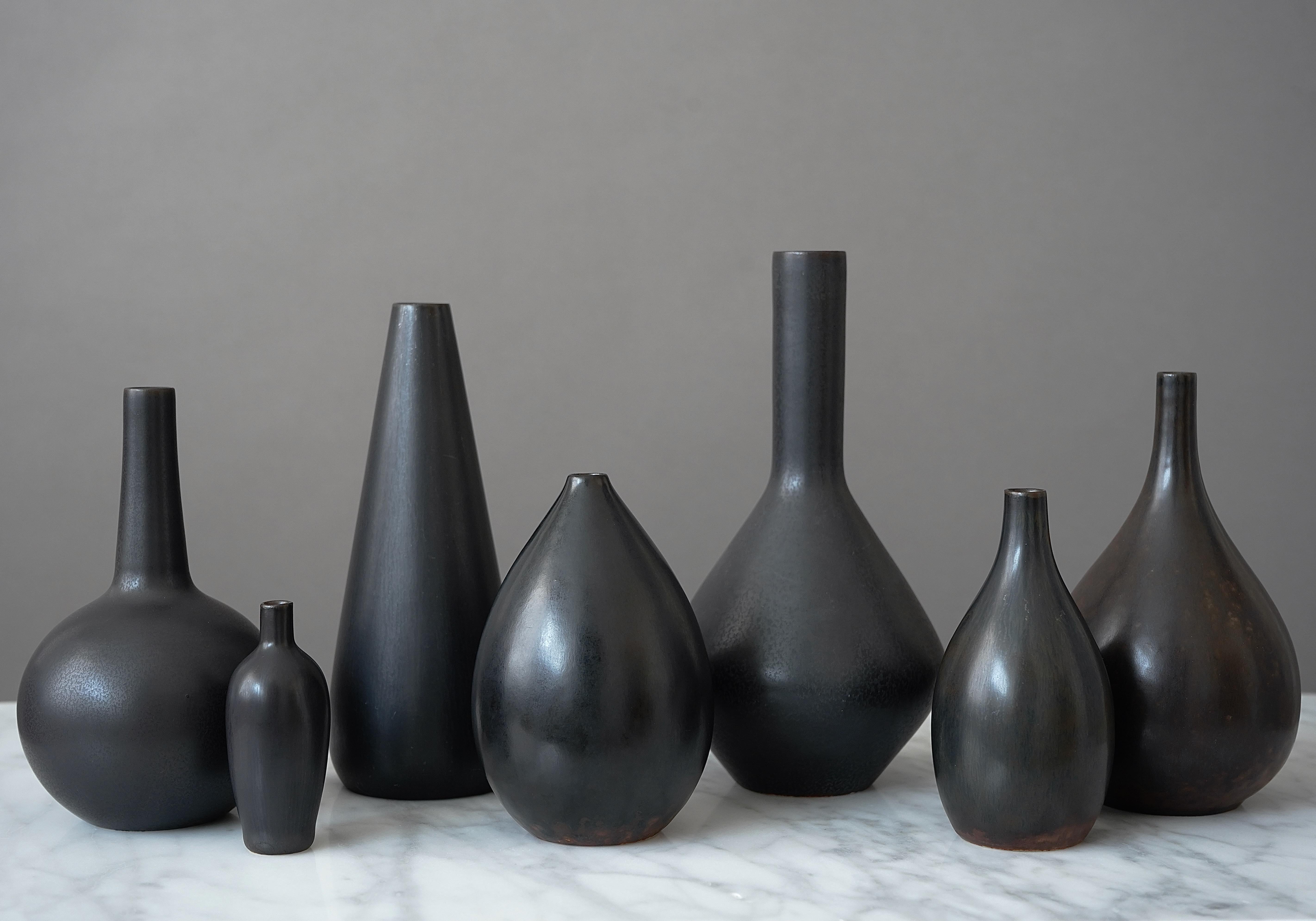 Set of 7 Black Stoneware Vases by Carl-Harry Stalhane, Rorstrand, Sweden, 1950s For Sale 1