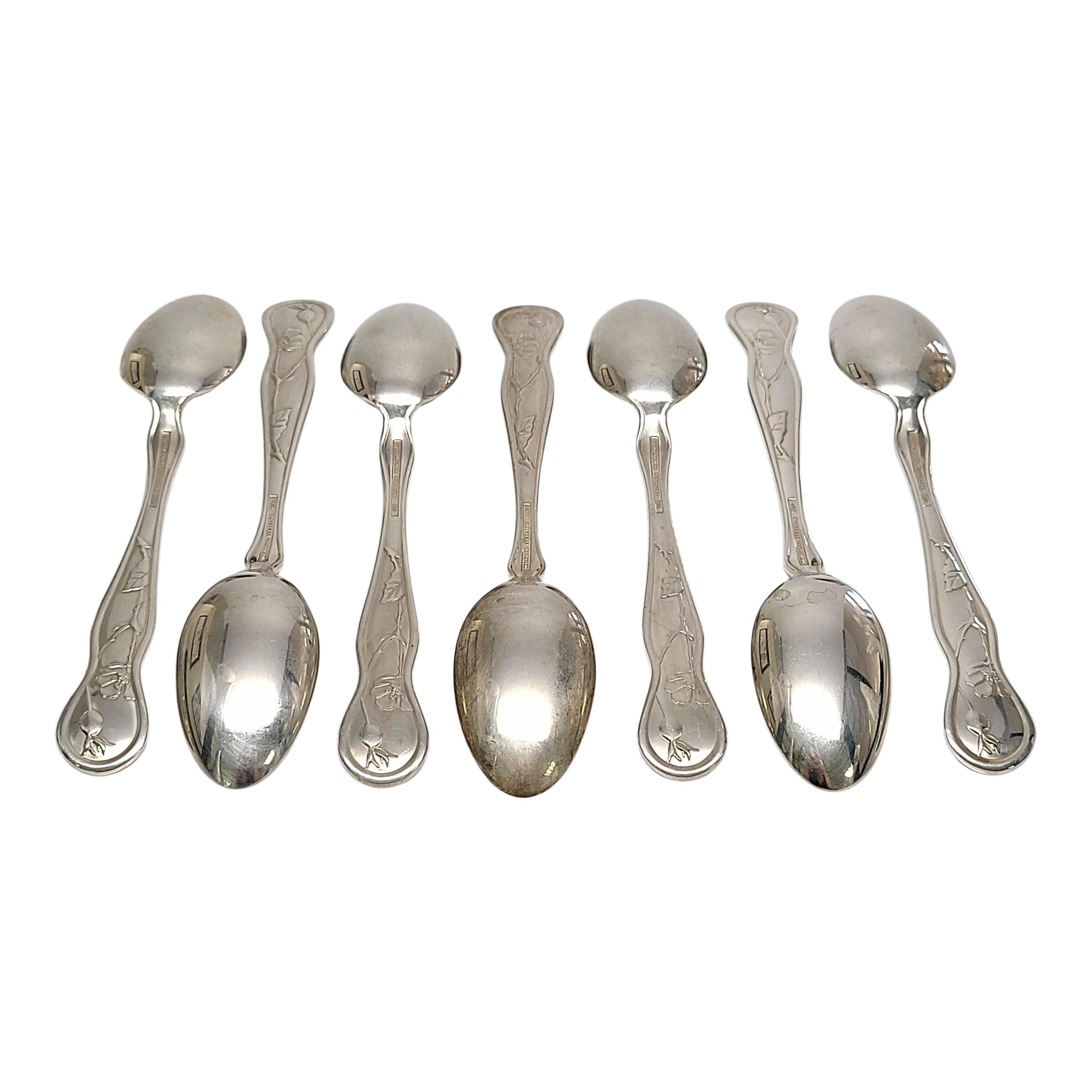 Set of 7 sterling silver teaspoons by Tiffany & Co in the American Garden pattern.

No monogram

American Garden is a multi-motif pattern inspired by the extensive botanical beauty of the United States. Does not include Tiffany box or