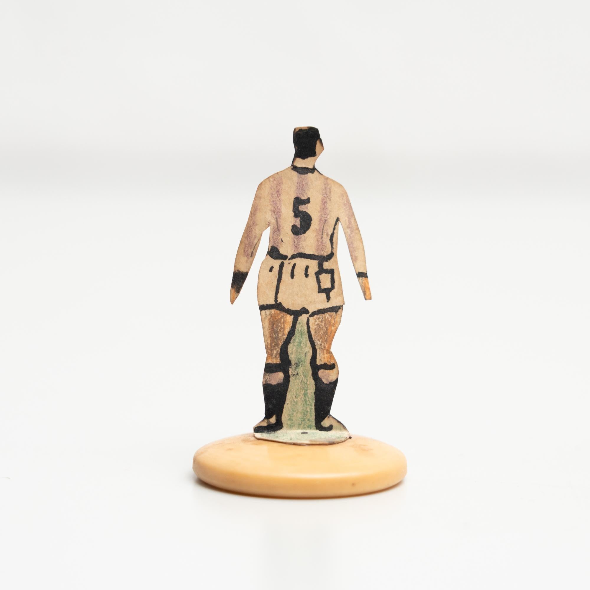 Spanish Set of 7 Traditional Antique Button Soccer Game Figures, circa 1950 For Sale