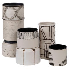 7 black & white ceramic vases, XXIe, France
