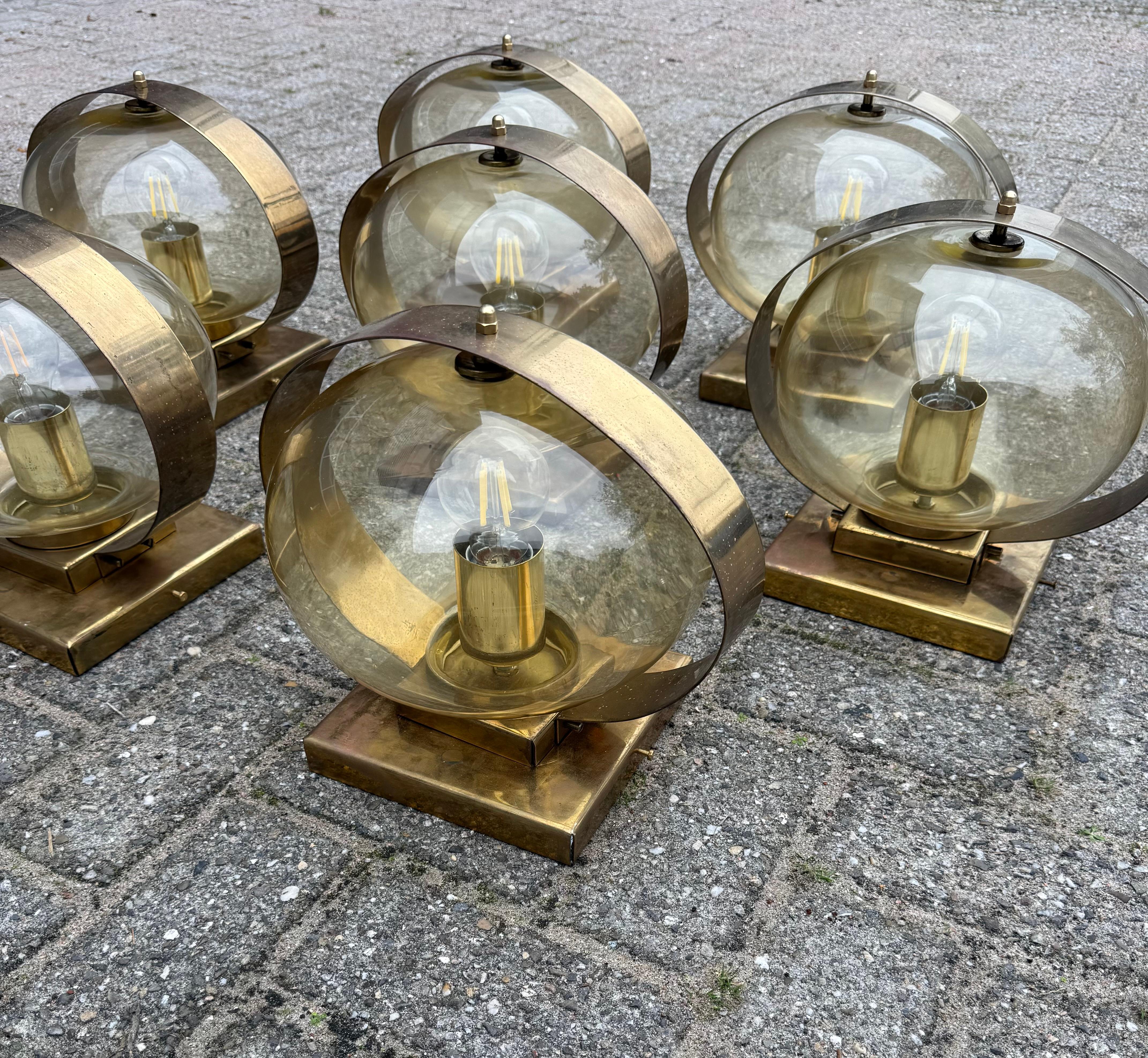 Ensemble de 7 plafonniers ou appliques en laiton et verre, Vintage, MidCentury, 1970 en vente 5