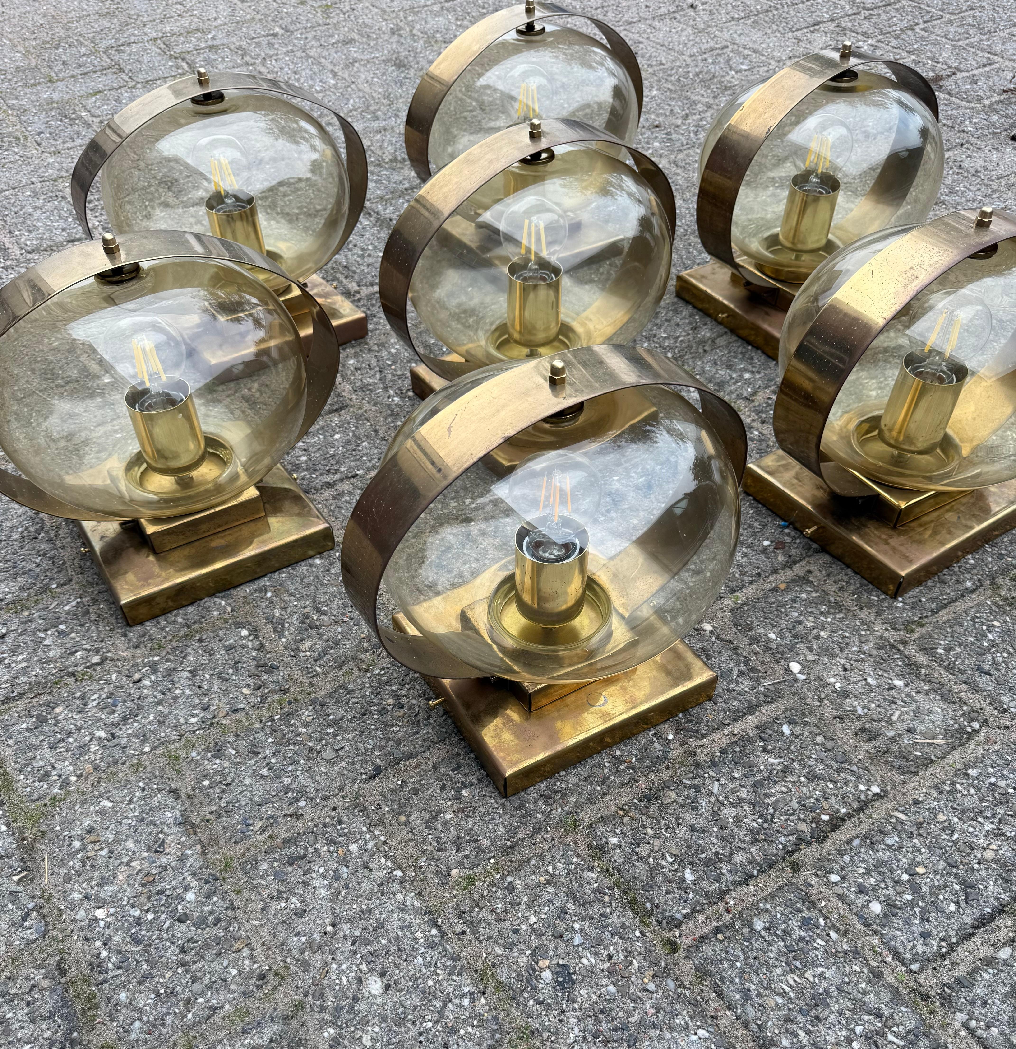 Ensemble de 7 plafonniers ou appliques en laiton et verre, Vintage, MidCentury, 1970 en vente 6