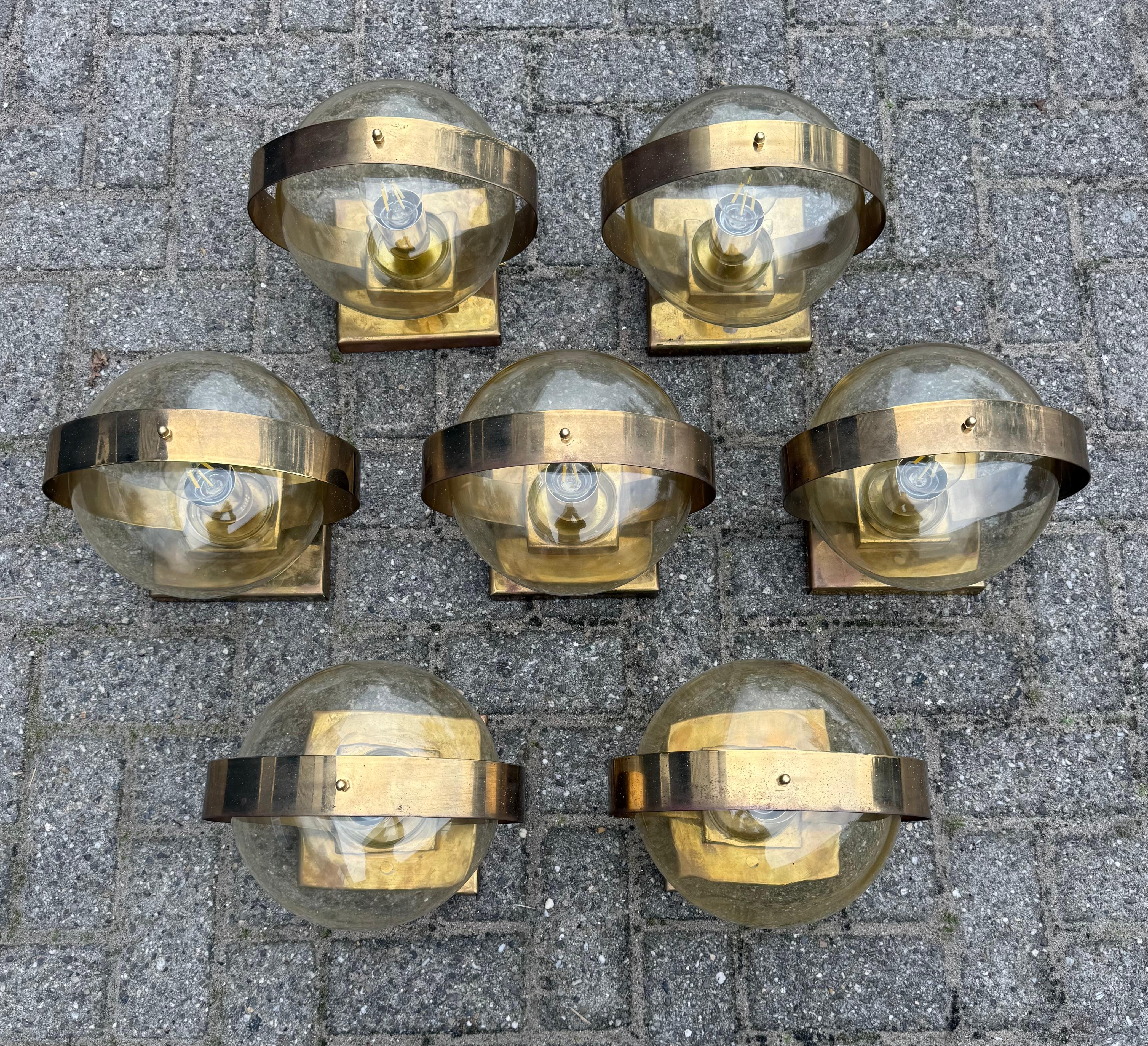 Ensemble de 7 plafonniers ou appliques en laiton et verre, Vintage, MidCentury, 1970 en vente 10