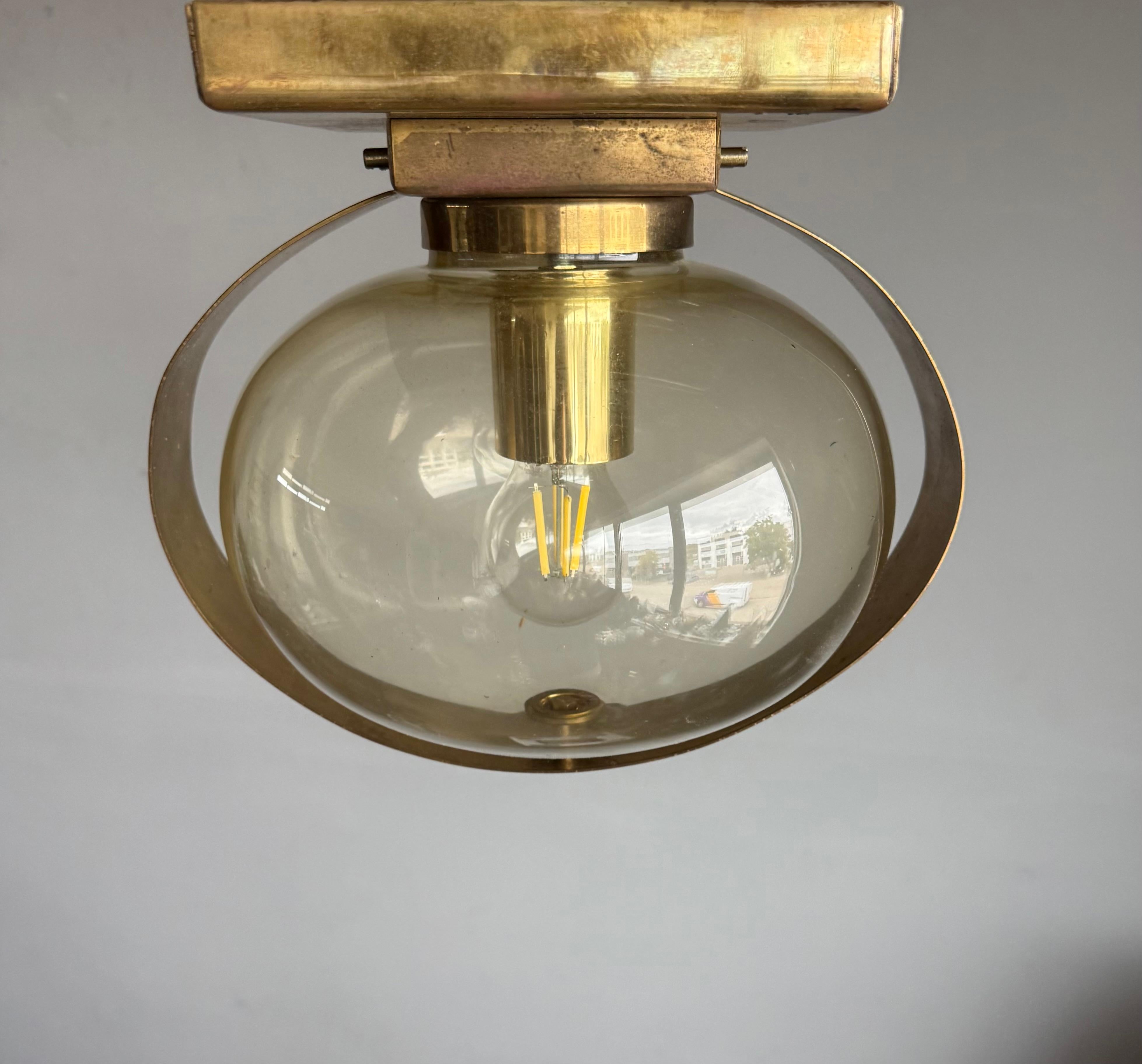 20ième siècle Ensemble de 7 plafonniers ou appliques en laiton et verre, Vintage, MidCentury, 1970 en vente
