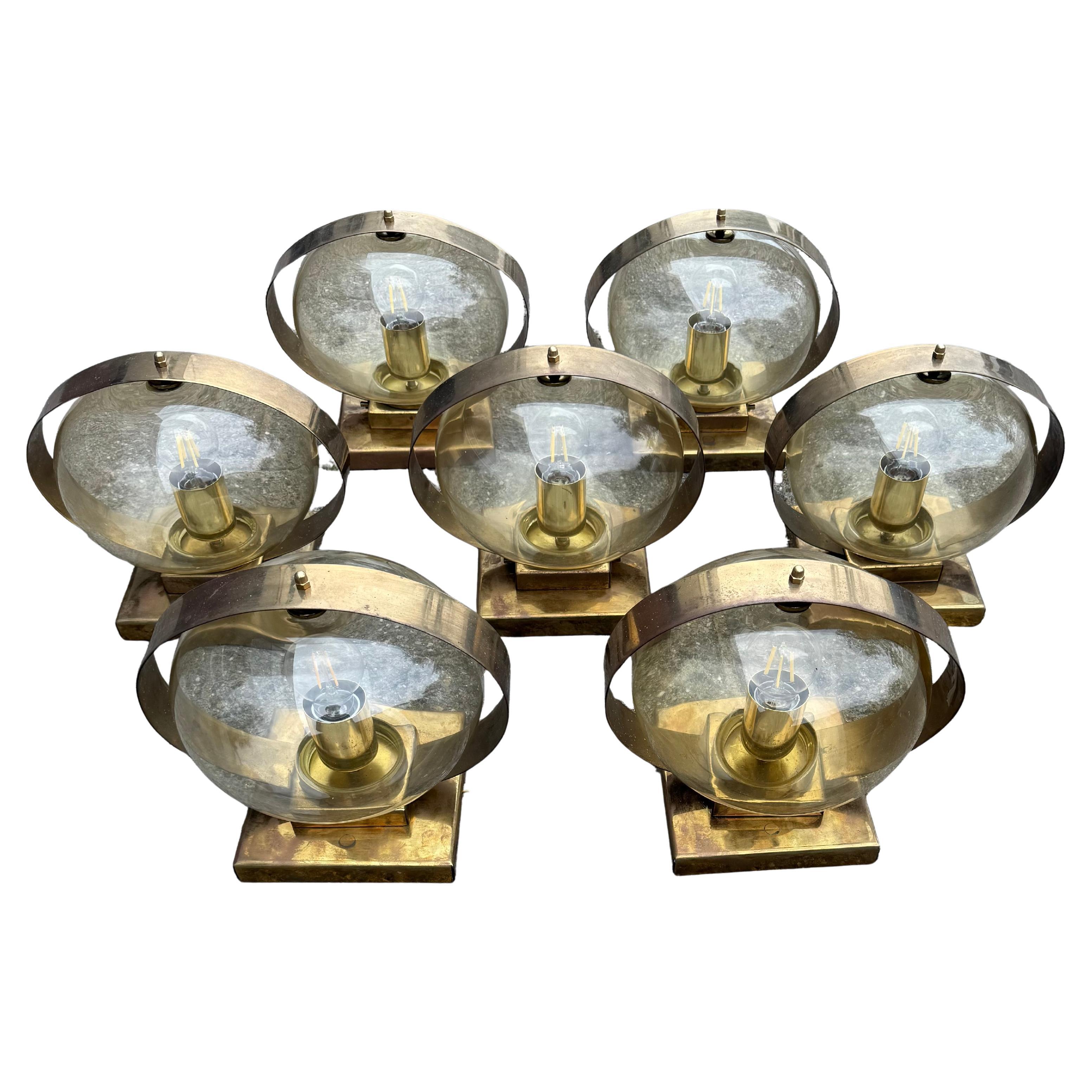 Ensemble de 7 plafonniers ou appliques en laiton et verre, Vintage, MidCentury, 1970 en vente