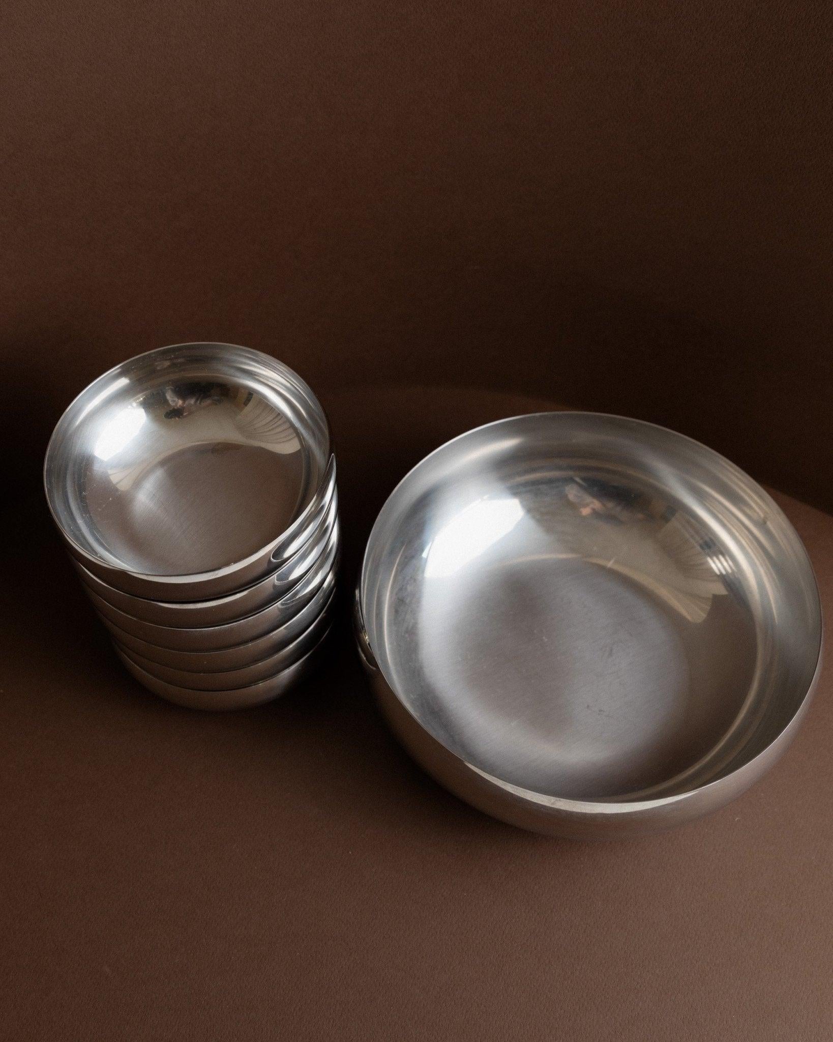 Satz von 7 Vintage-Edelstahlschüsseln A Space Age Design, Italien, 1980er Jahre im Angebot 3