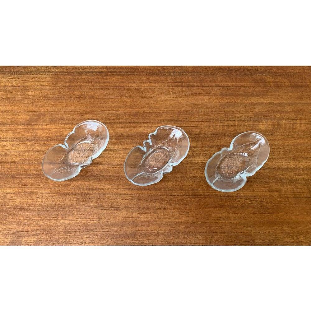 Vintage Swedish Party Series Glass Bowls by Ann Wärff for Kosta Boda, Set of 7, in Very Good conditions. Designed 1970 to 1979 Official proof of authenticity such as vintage catalogs, designer records.

Additional information:
Materials: