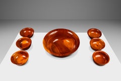 Ensemble de 7 bols de service tournés en bois de cerisier massif, États-Unis, vers 1980