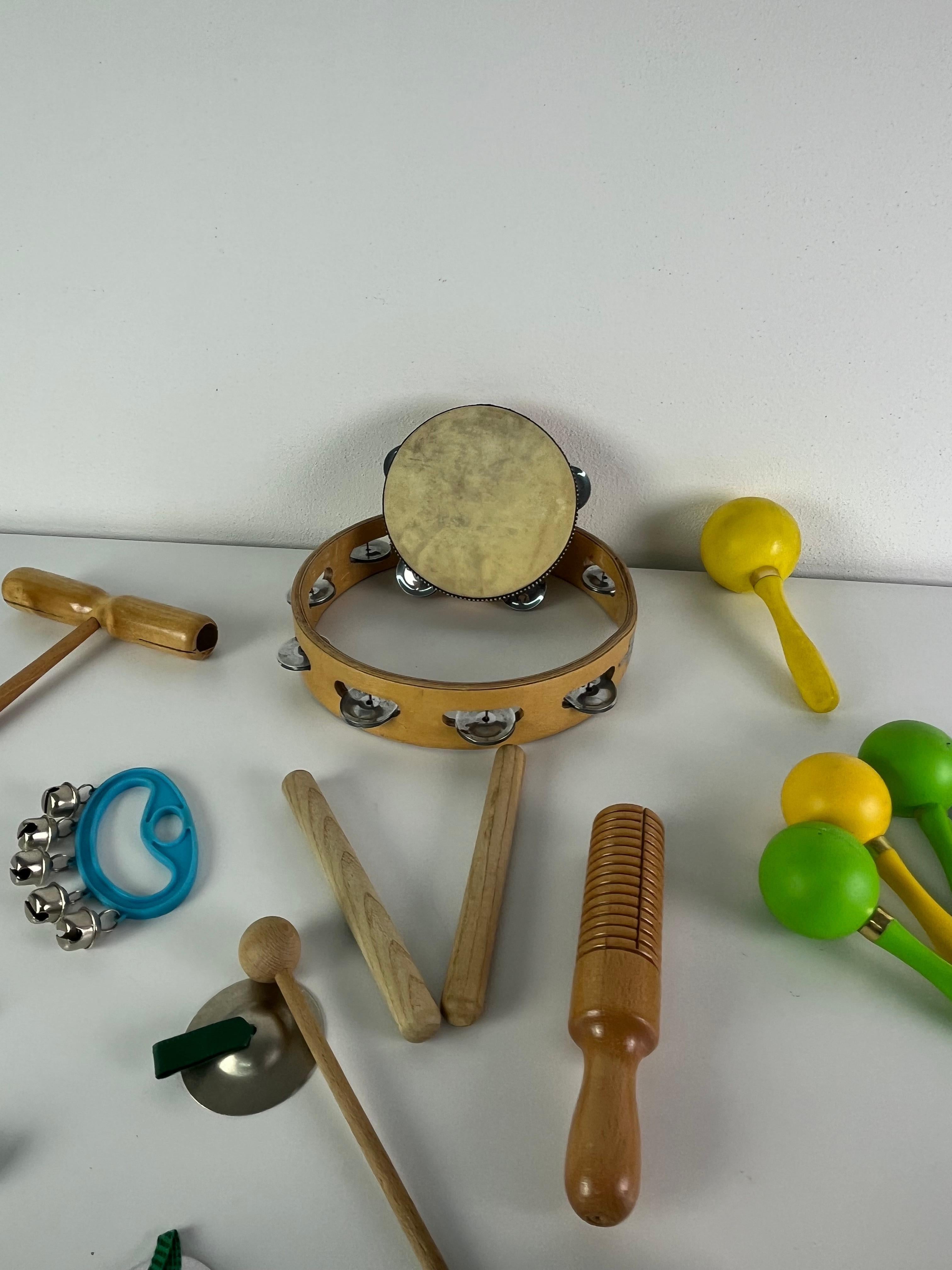 Set of 70s Toy Musical Instruments, Made in Italy Bon état - En vente à Palermo, IT