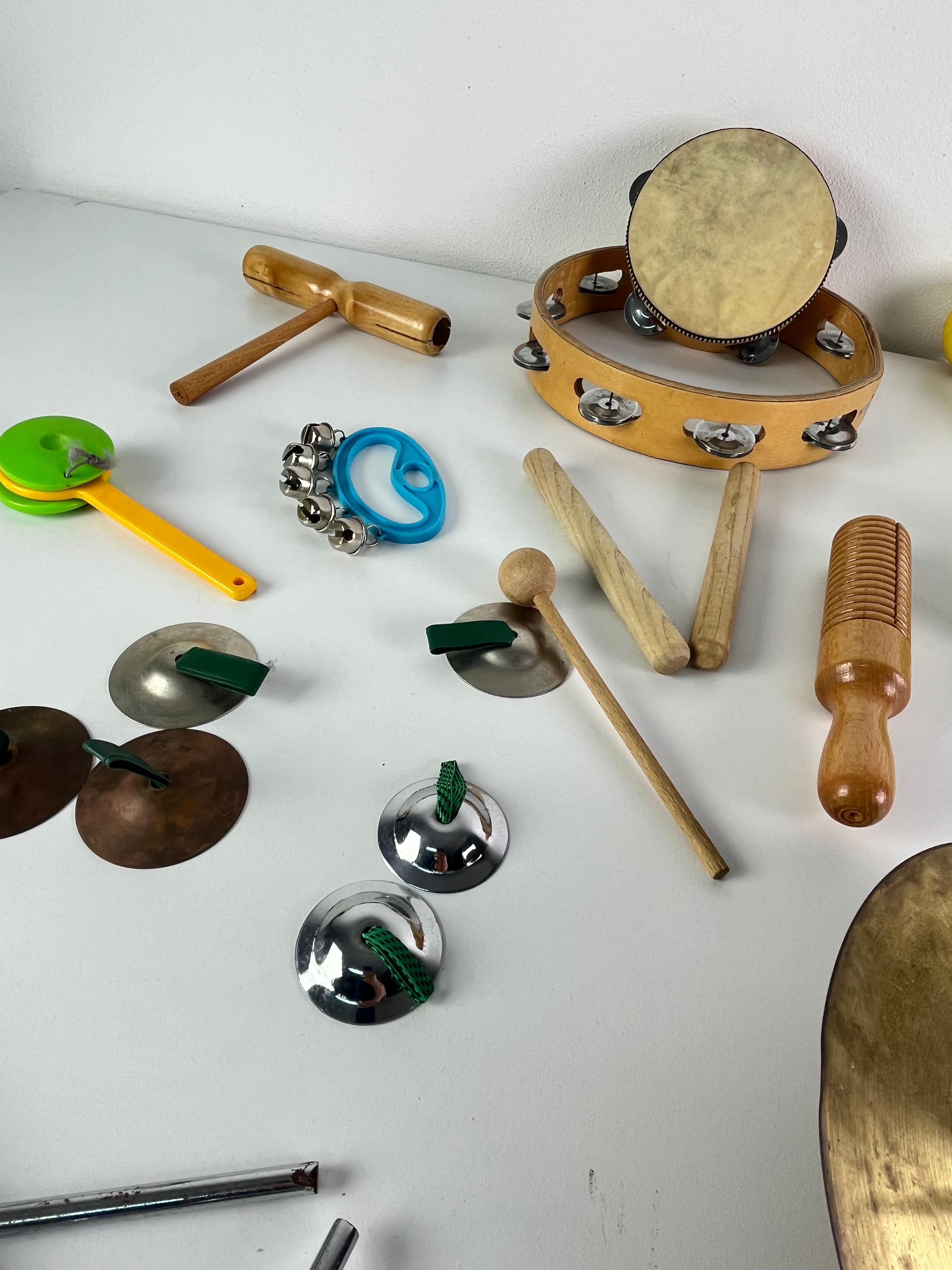 Fin du 20e siècle Set of 70s Toy Musical Instruments, Made in Italy en vente