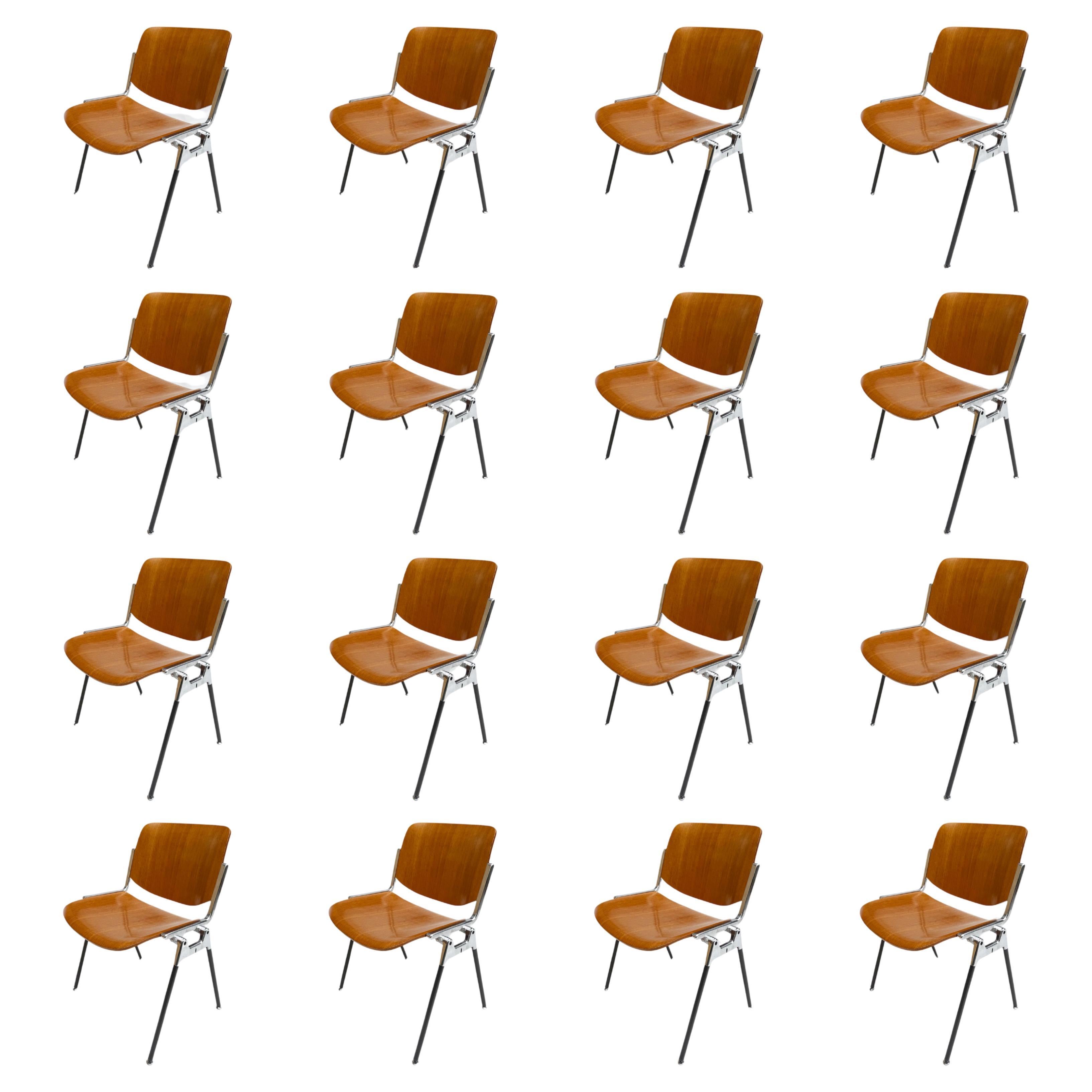 Set of 8 10 12 Giancarlo Piretti DSC 106 Oak Stacking Dining Chairs by Castelli For Sale