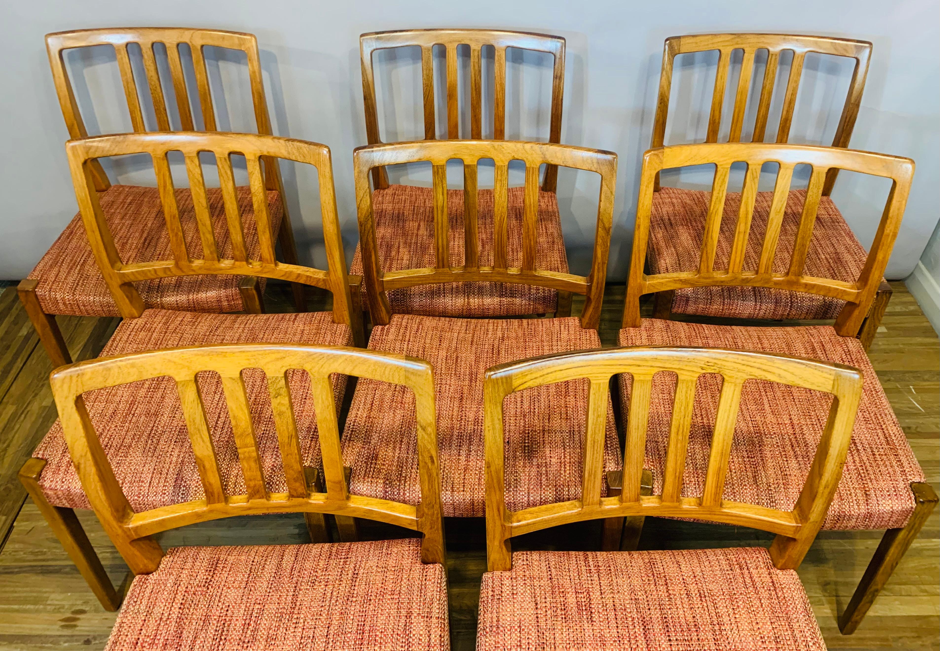 Set of 8 1960s Danish Mid-Century Dyrlund Rosewood Dining Chairs In Good Condition In London, GB