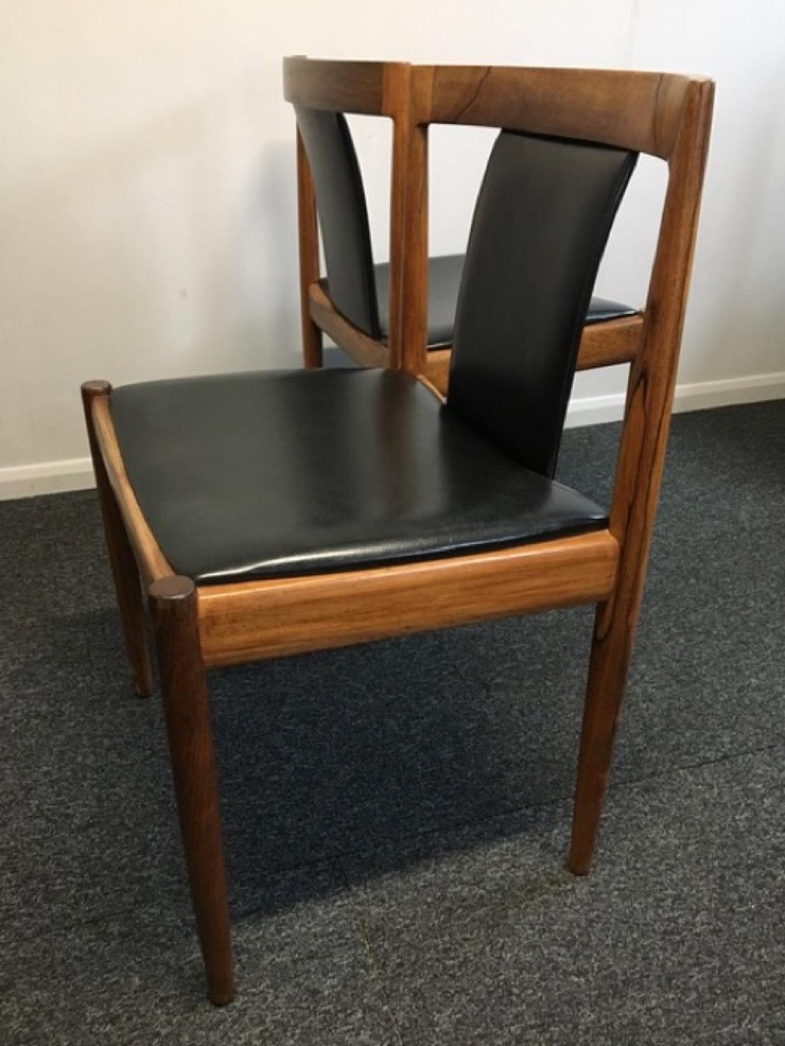 Set of 8 Mid Century 1960s Kai Kristiansen Rosewood and Leather Dining Chairs In Good Condition In London, GB