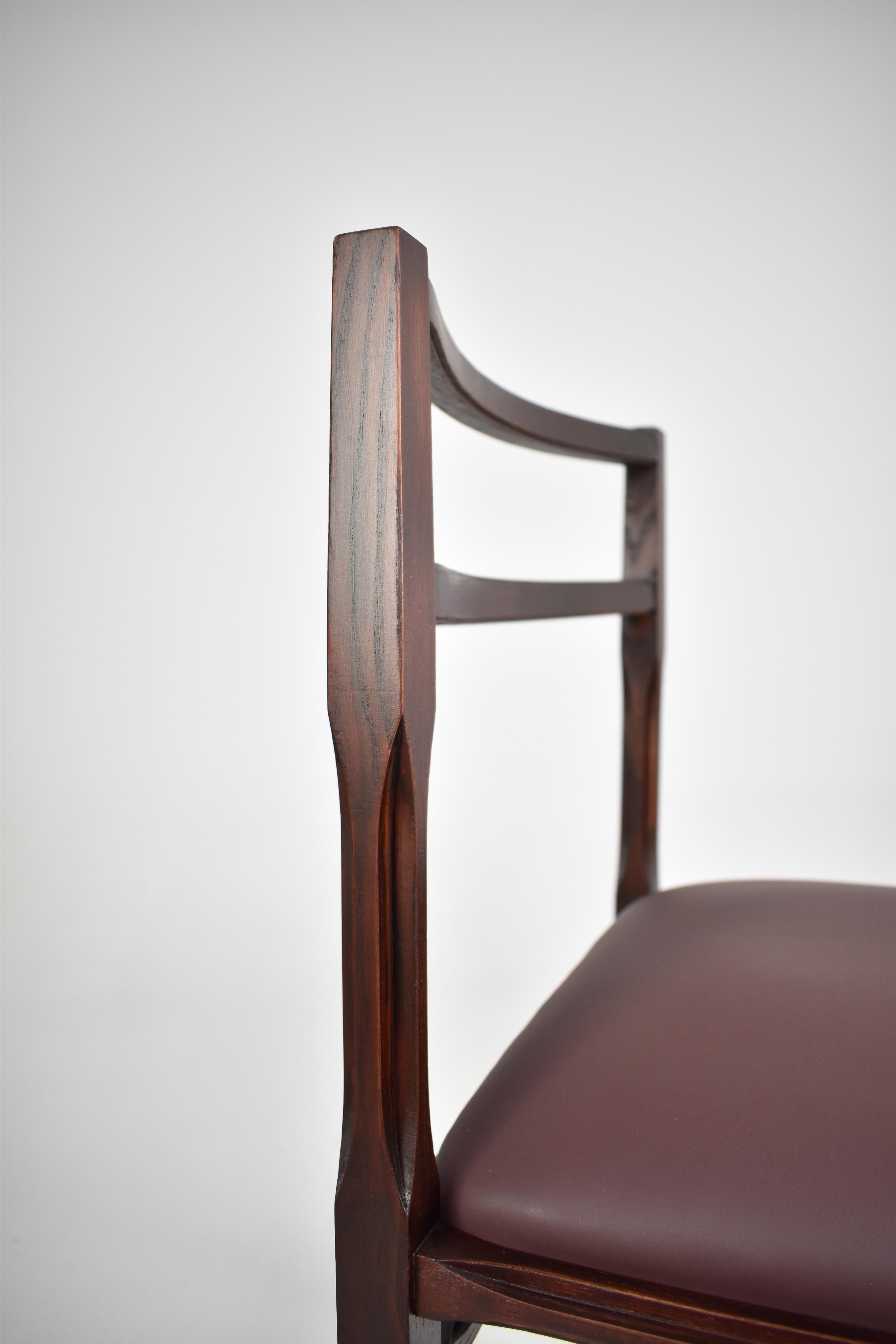 Set of 8 1970s Italian Leather & Wooden Dining Chairs in the Style of Stildomus For Sale 2
